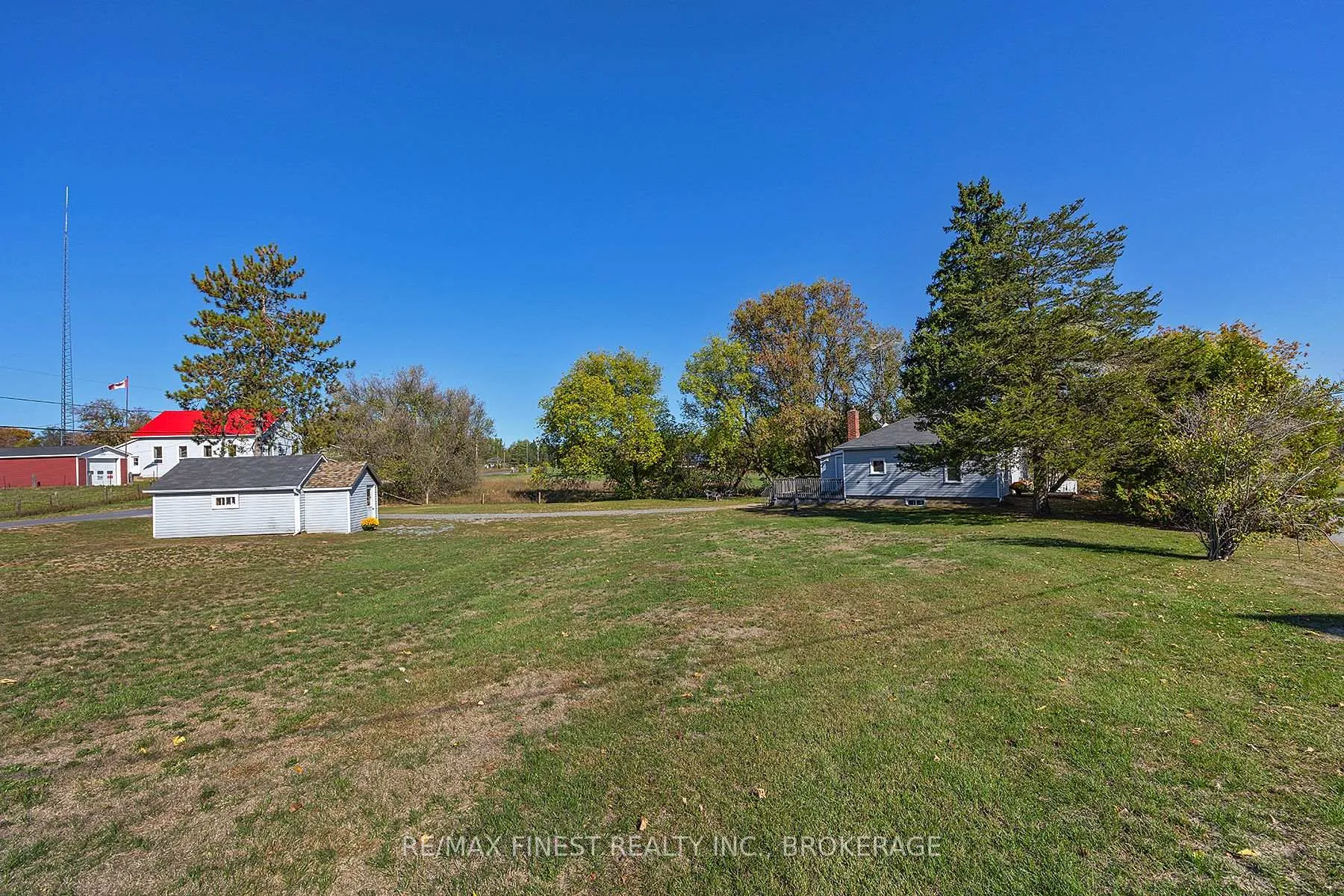 Photo 36 of 1018 Oak Flats Road, Frontenac, Frontenac South — HOMEH