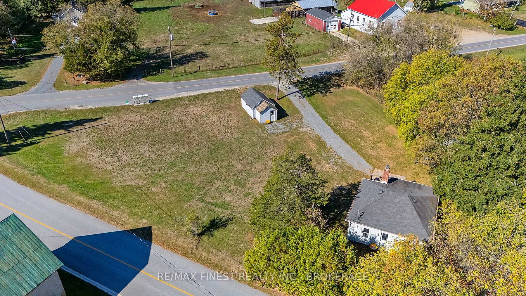 Photo 43 of 1018 Oak Flats Road, Frontenac, Frontenac South — HOMEH