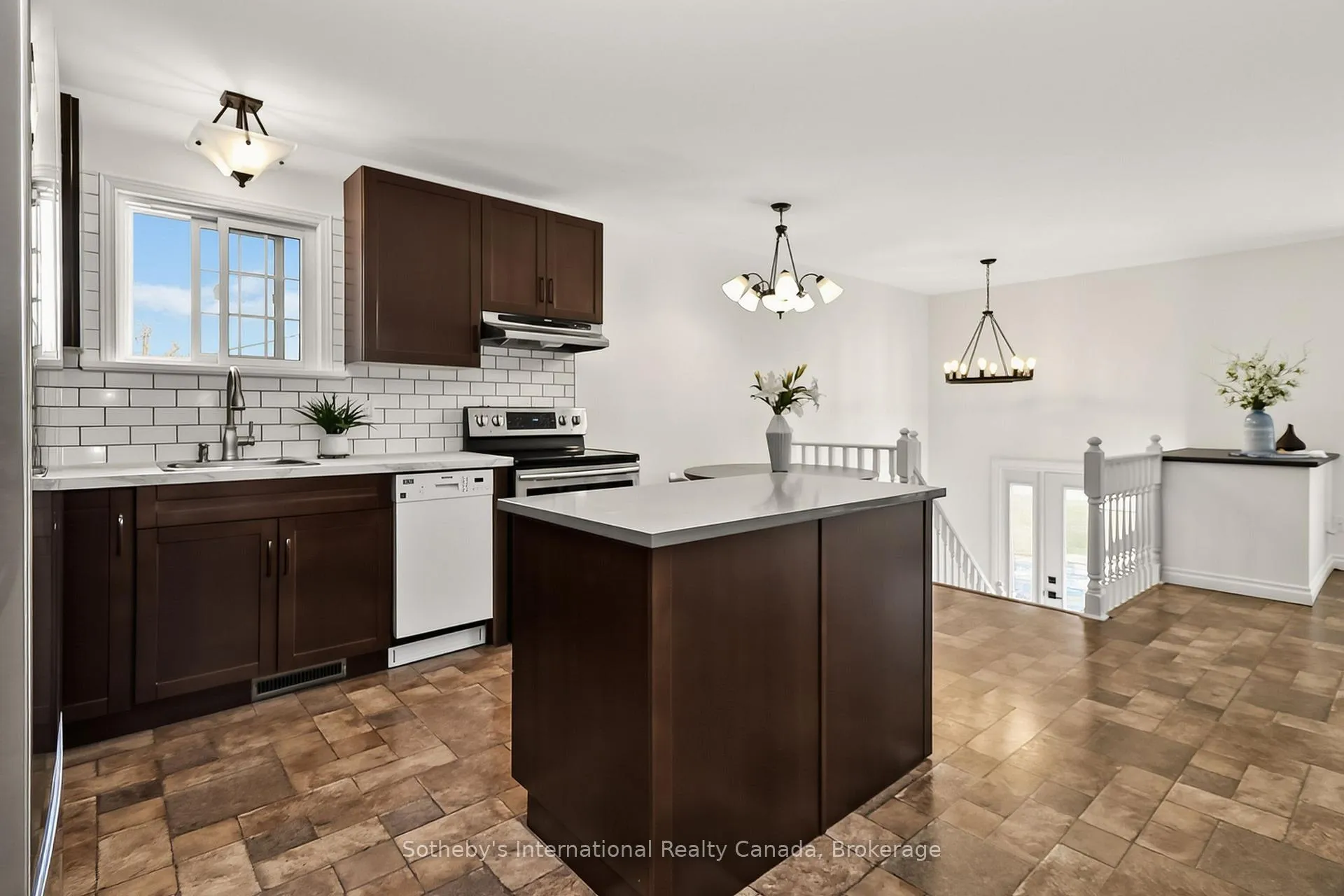 Photo 10 of 224 Beech Street, Clearview, Stayner — HOMEH