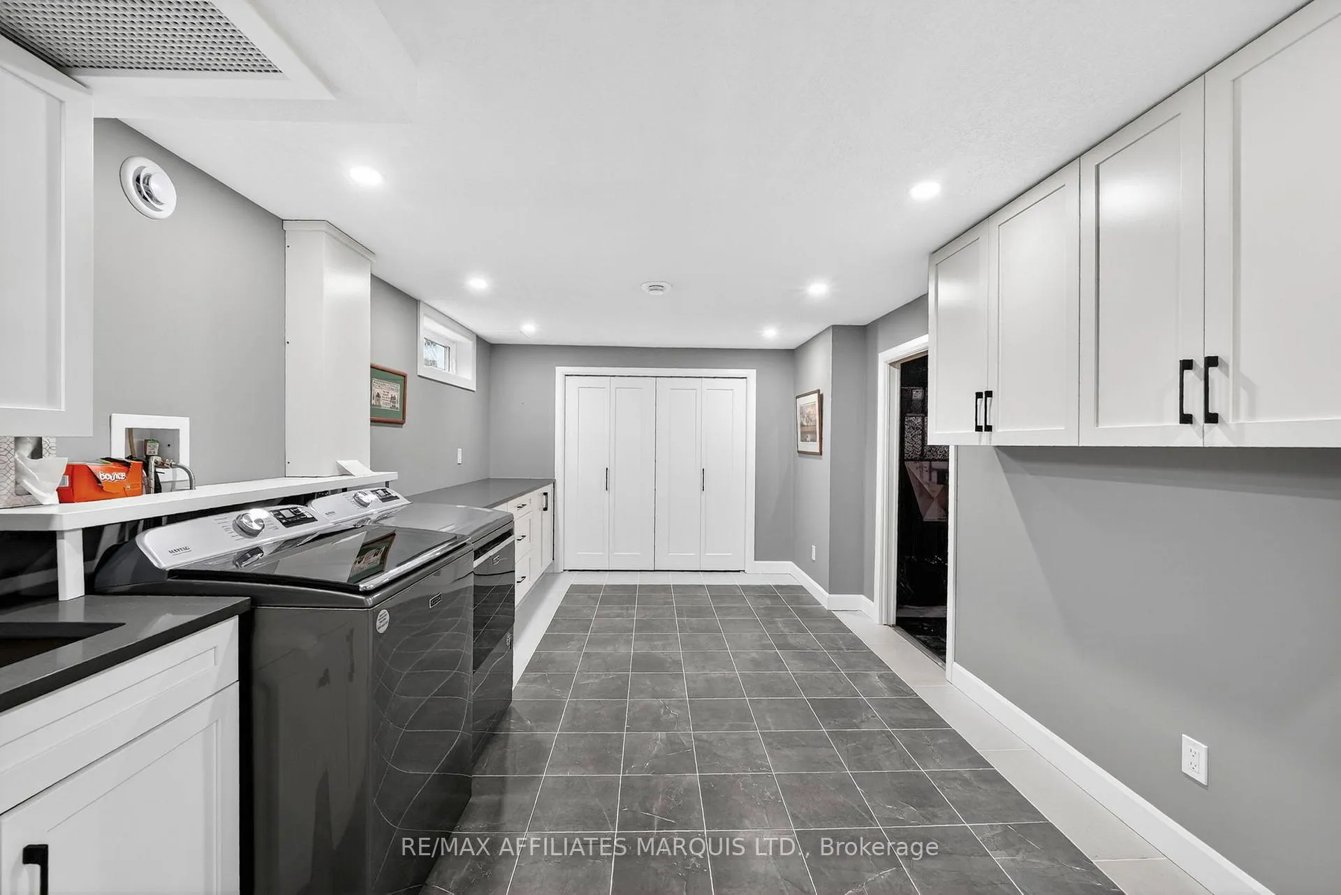 Photo 40 of 207 McKenzie Street, Cornwall — HOMEH