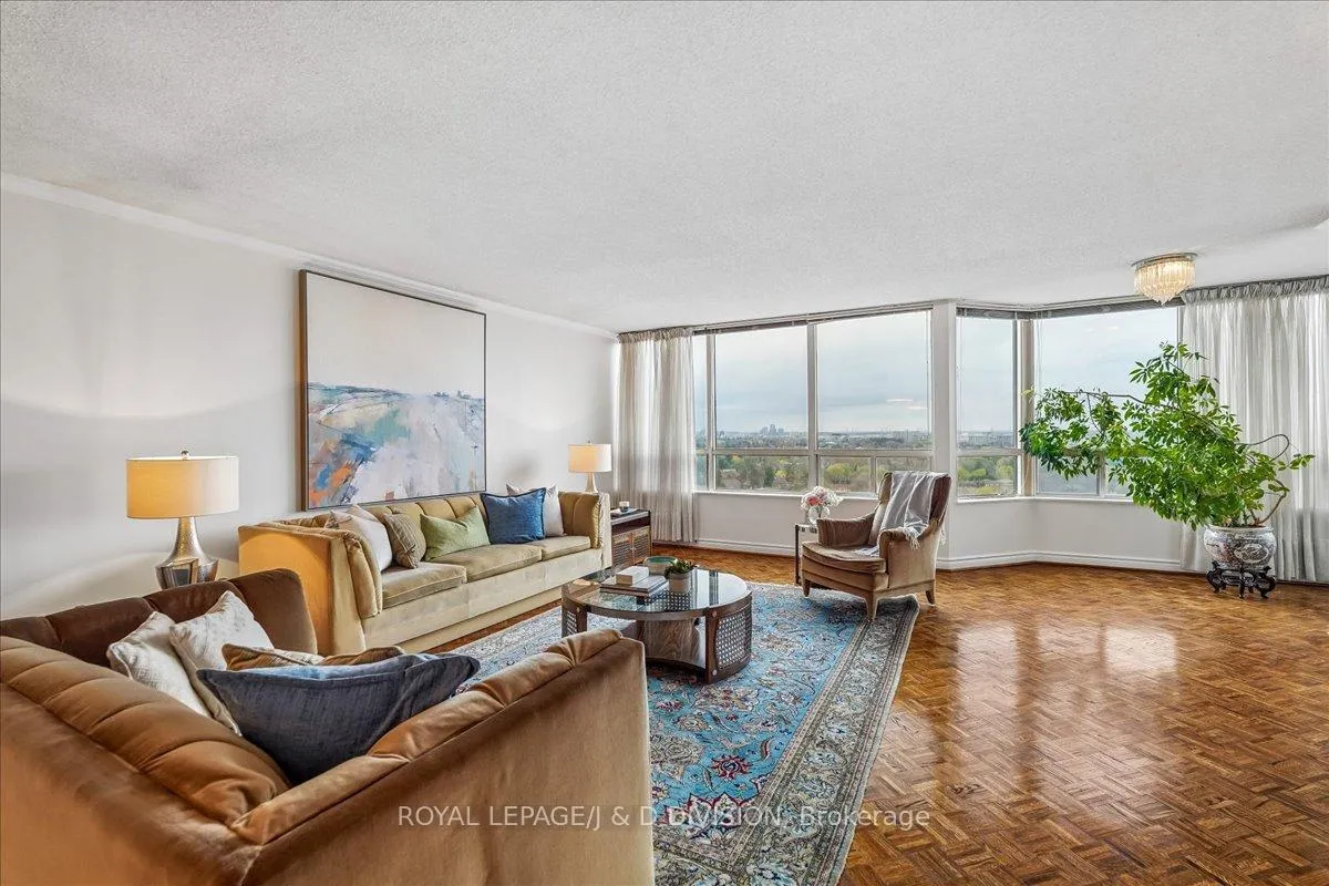 Photo 8 of Unit 1404, 343 Clark Avenue W, Vaughan, Crestwood-Springfarm-Yorkhill — HOMEH