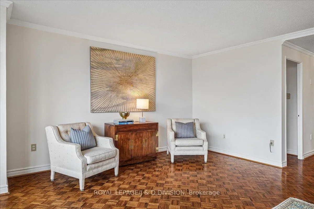 Photo 13 of Unit 1404, 343 Clark Avenue W, Vaughan, Crestwood-Springfarm-Yorkhill — HOMEH