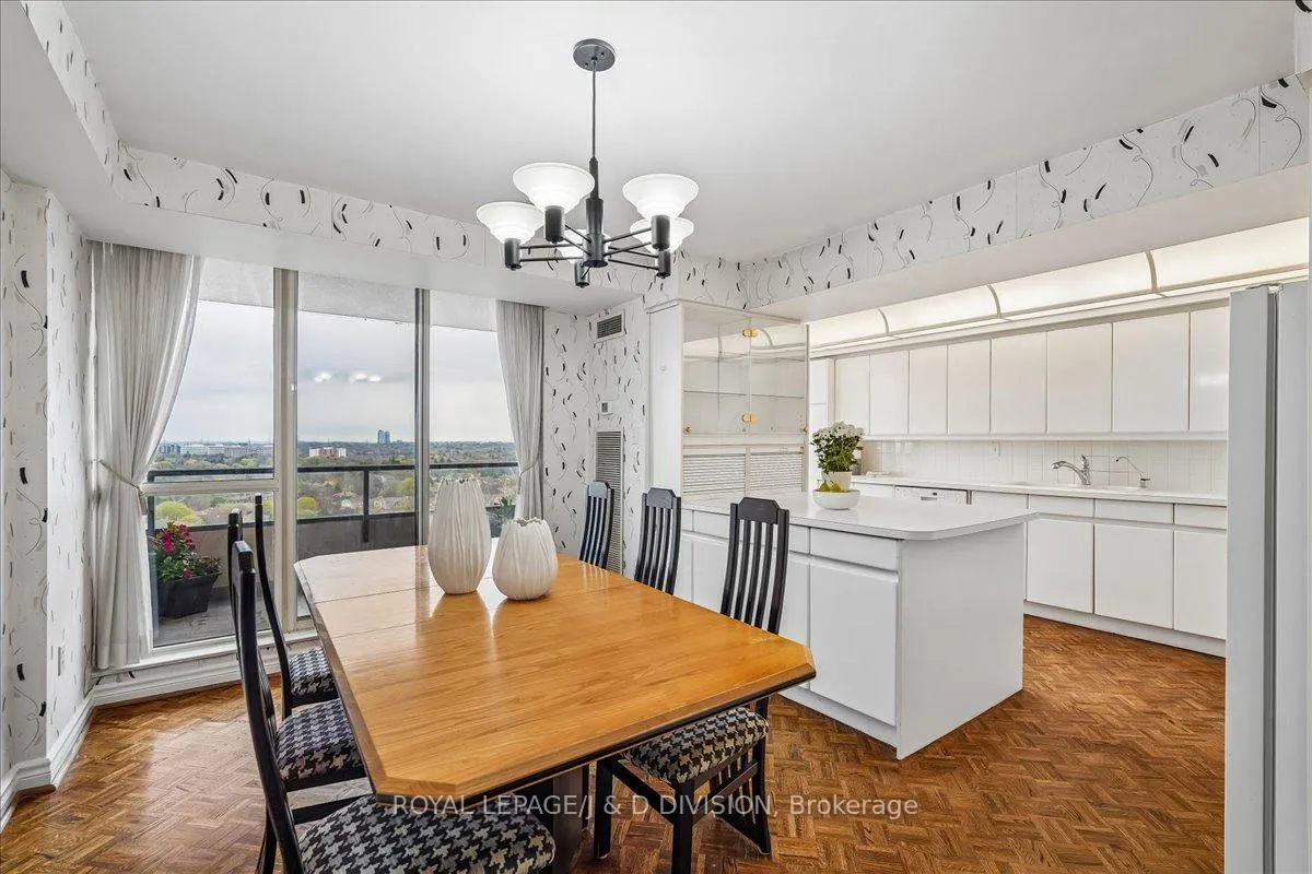 Photo 18 of Unit 1404, 343 Clark Avenue W, Vaughan, Crestwood-Springfarm-Yorkhill — HOMEH