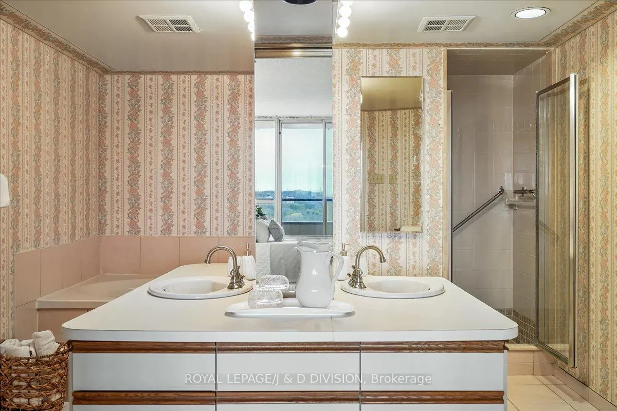 Photo 27 of Unit 1404, 343 Clark Avenue W, Vaughan, Crestwood-Springfarm-Yorkhill — HOMEH
