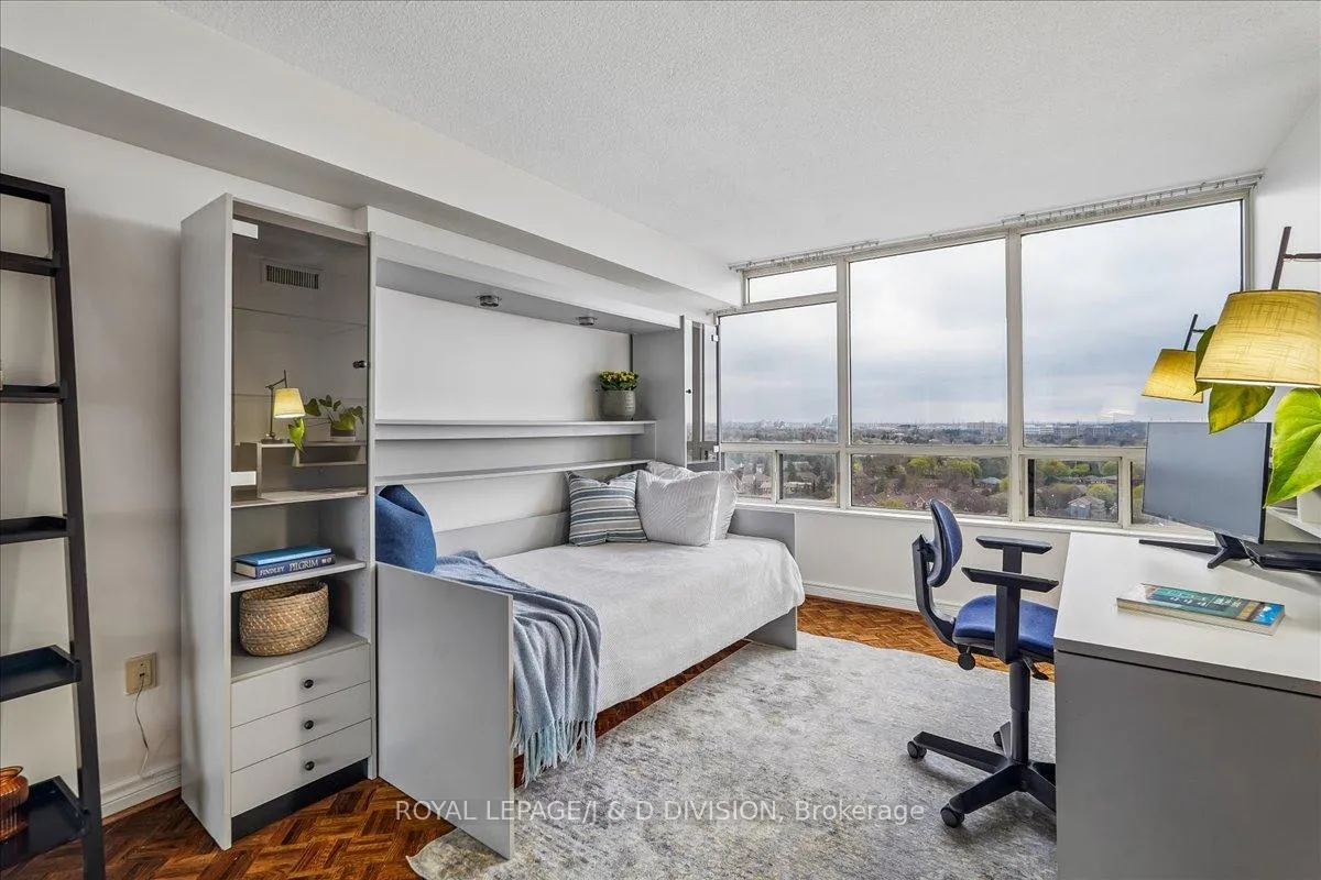 Photo 29 of Unit 1404, 343 Clark Avenue W, Vaughan, Crestwood-Springfarm-Yorkhill — HOMEH