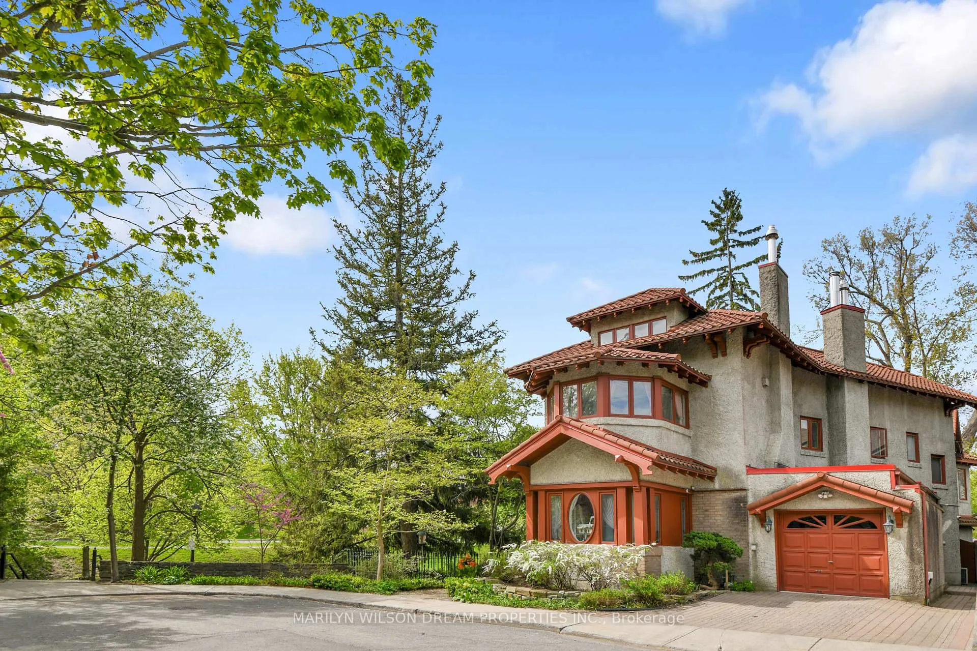 Photo 2 of 12 Allan Place, Ottawa, Glebe — HOMEH