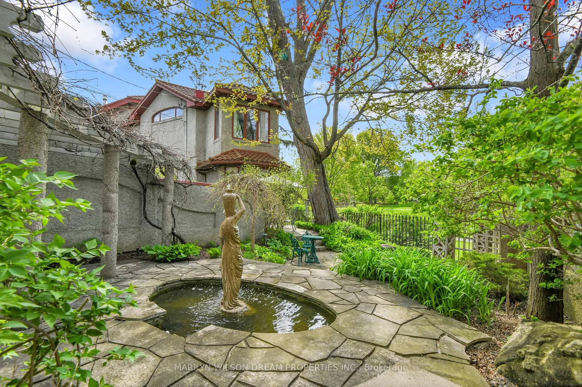 Photo 9 of 12 Allan Place, Ottawa, Glebe — HOMEH