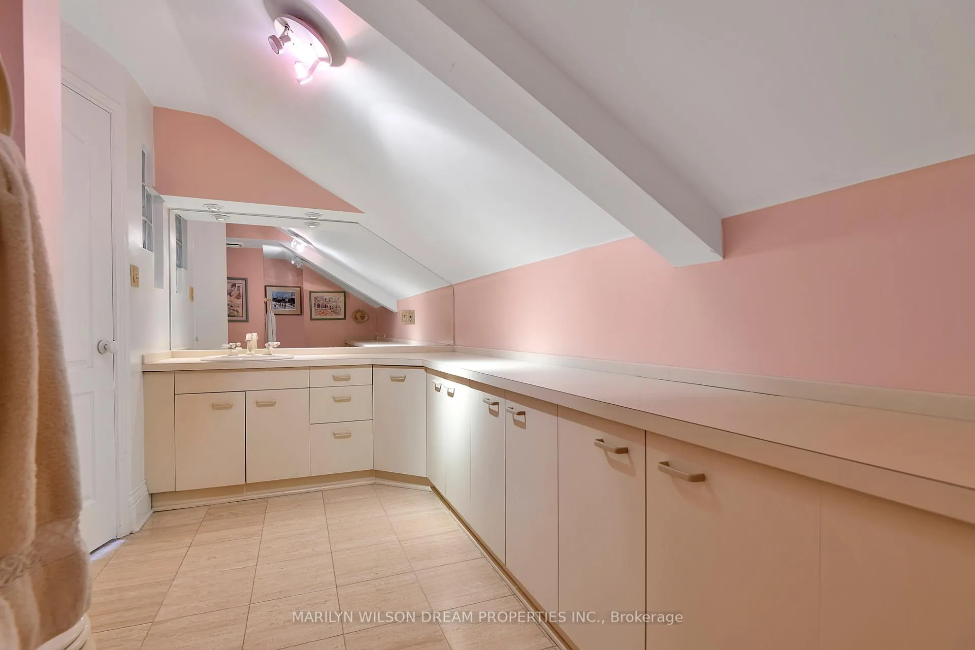 Photo 47 of 12 Allan Place, Ottawa, Glebe — HOMEH
