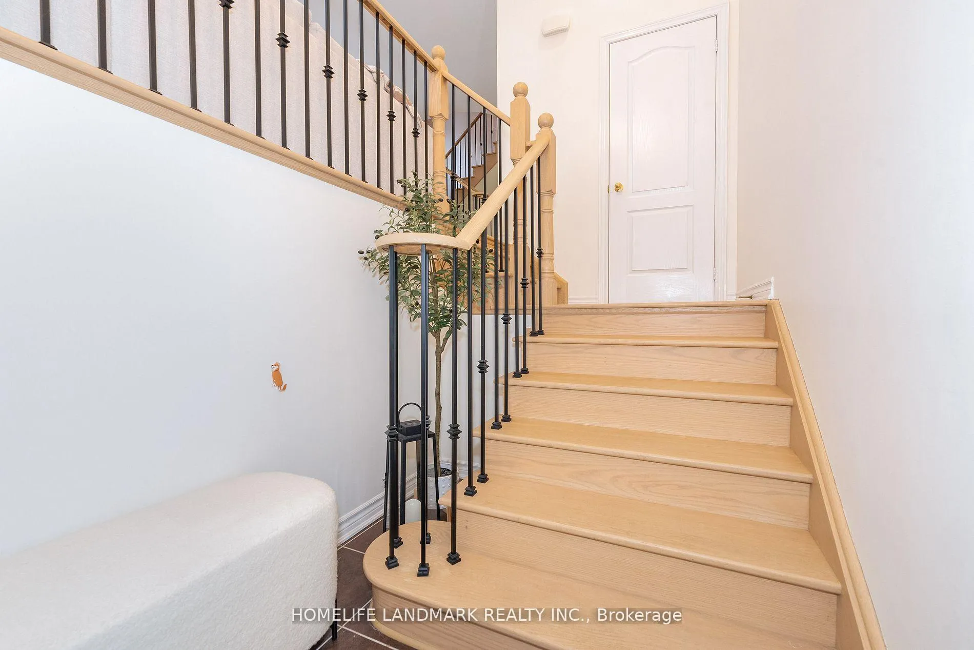 Photo 3 of Unit 51, 8777 Dufferin Street, Vaughan, Patterson — HOMEH