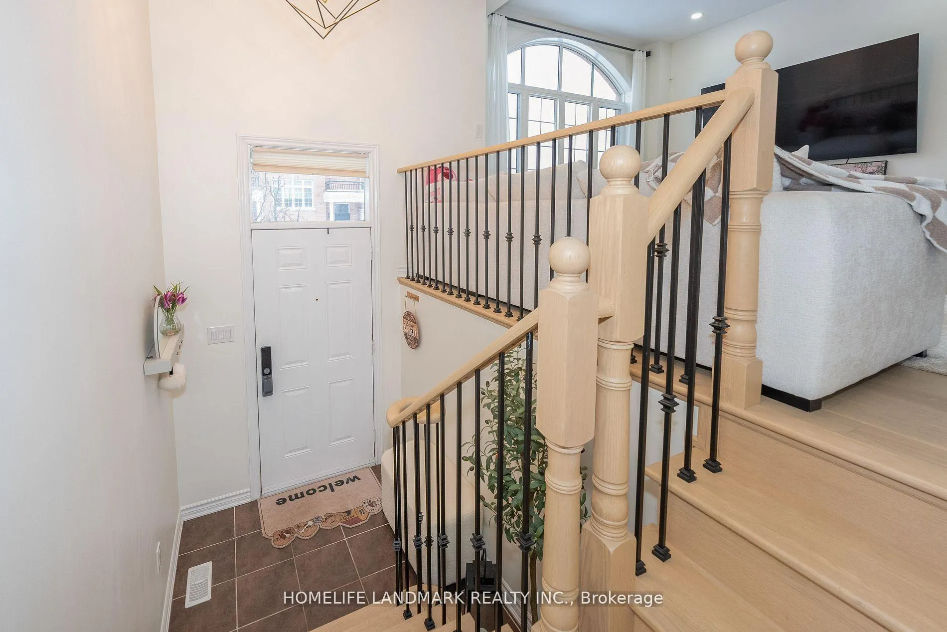 Photo 4 of Unit 51, 8777 Dufferin Street, Vaughan, Patterson — HOMEH