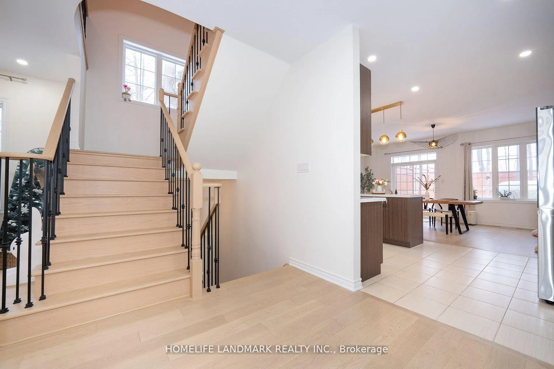 Photo 8 of Unit 51, 8777 Dufferin Street, Vaughan, Patterson — HOMEH