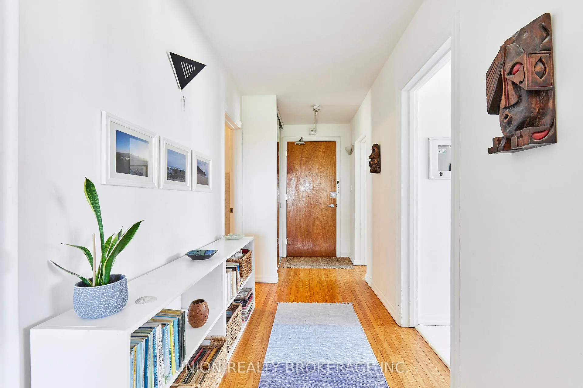 Photo 2 of Unit 8, 2378 Queen Street E, Toronto, The Beaches — HOMEH