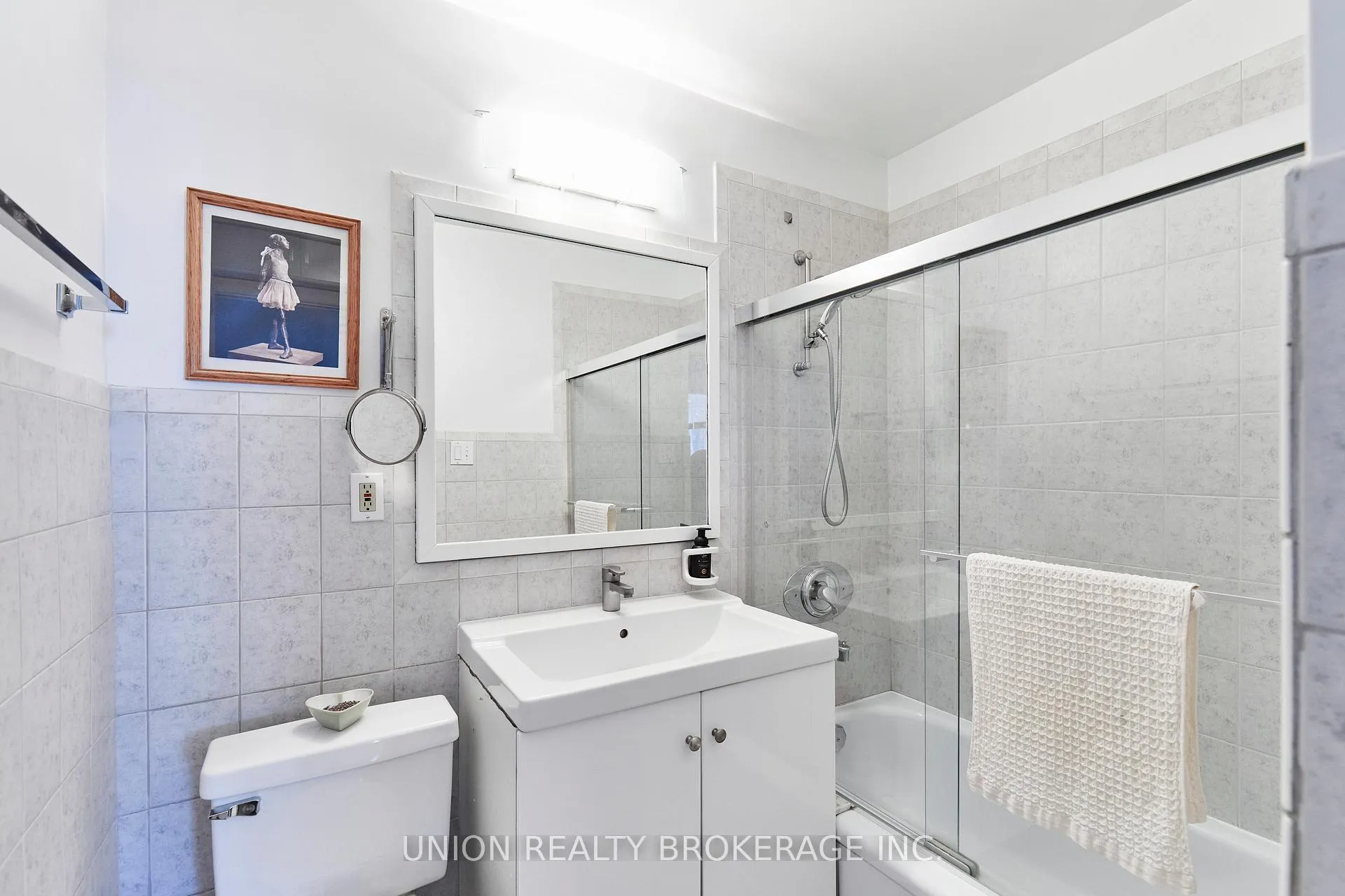 Photo 17 of Unit 8, 2378 Queen Street E, Toronto, The Beaches — HOMEH
