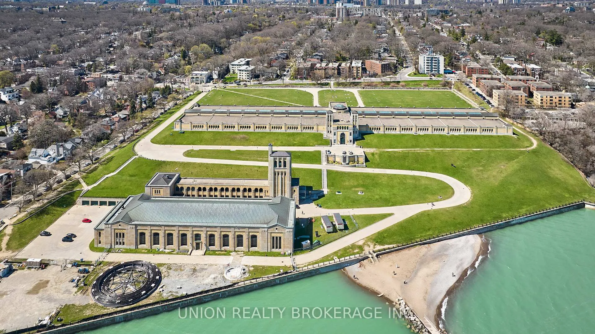 Photo 25 of Unit 8, 2378 Queen Street E, Toronto, The Beaches — HOMEH