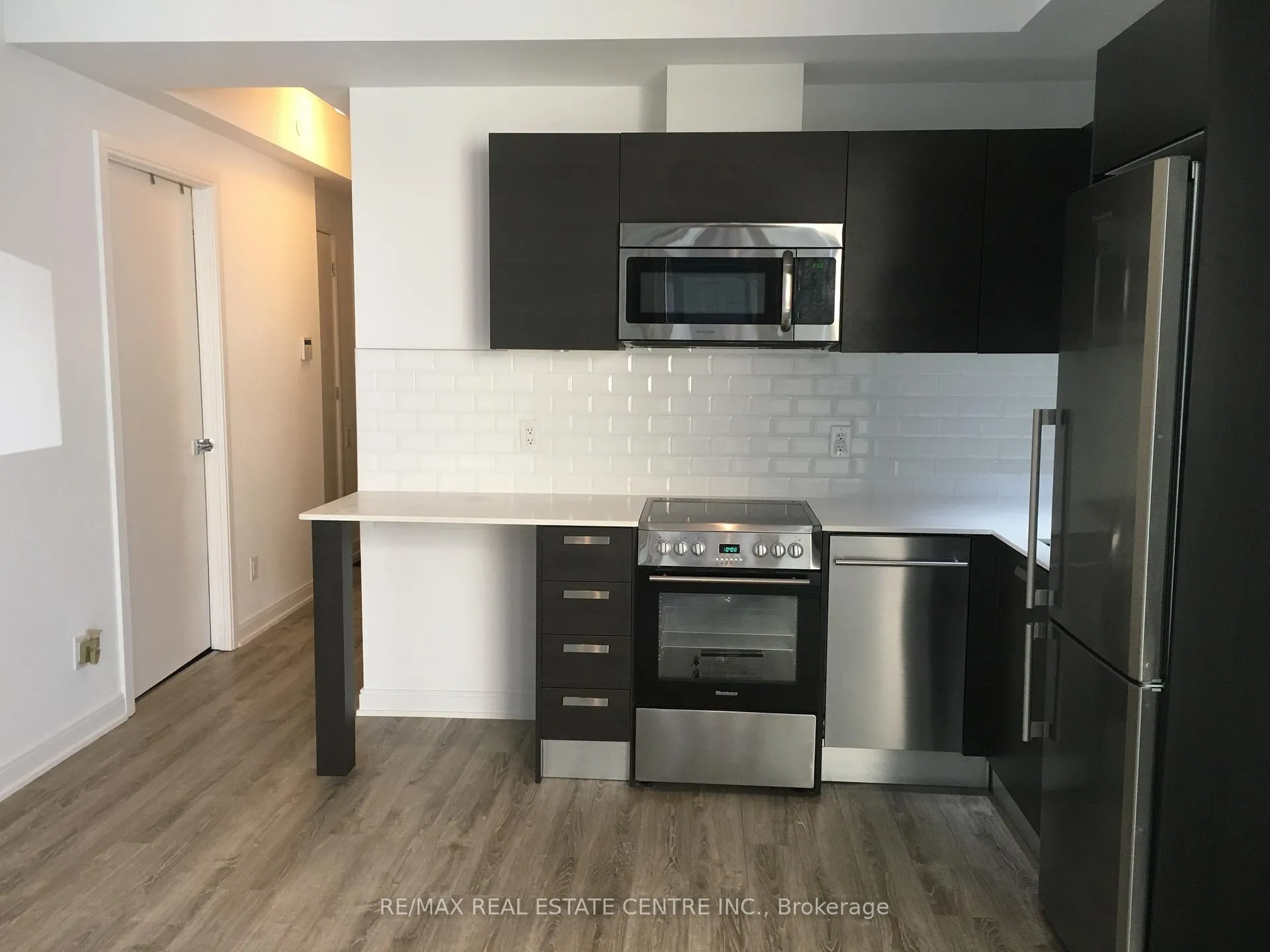 Photo 6 of Unit 3405, 42 Charles Street E, Toronto, Church-Yonge Corridor — HOMEH