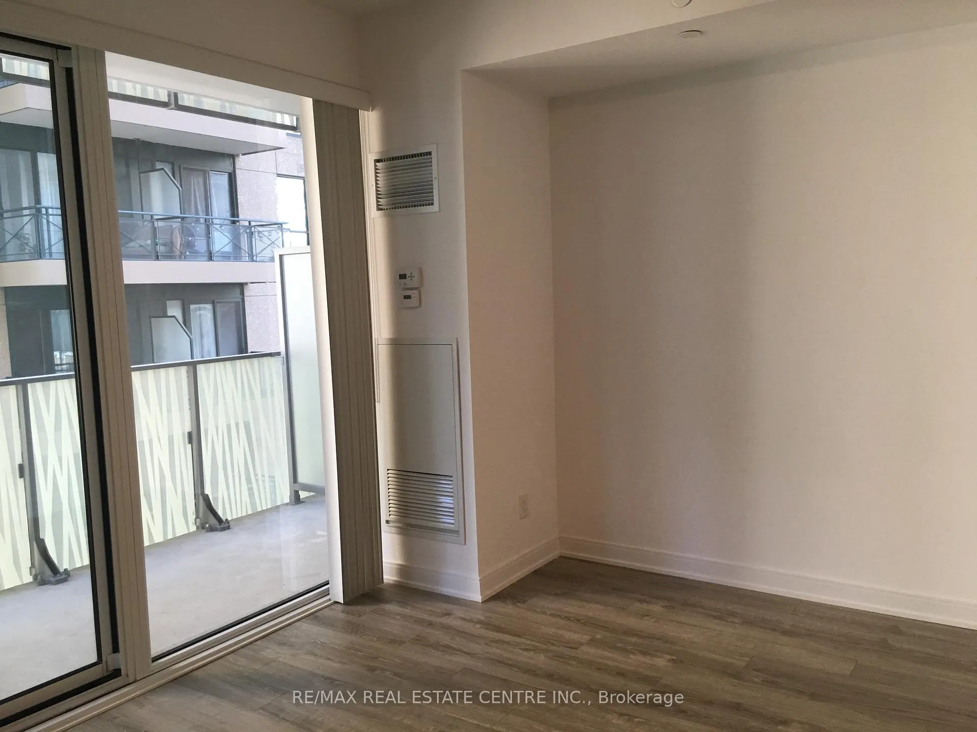Photo 8 of Unit 3405, 42 Charles Street E, Toronto, Church-Yonge Corridor — HOMEH