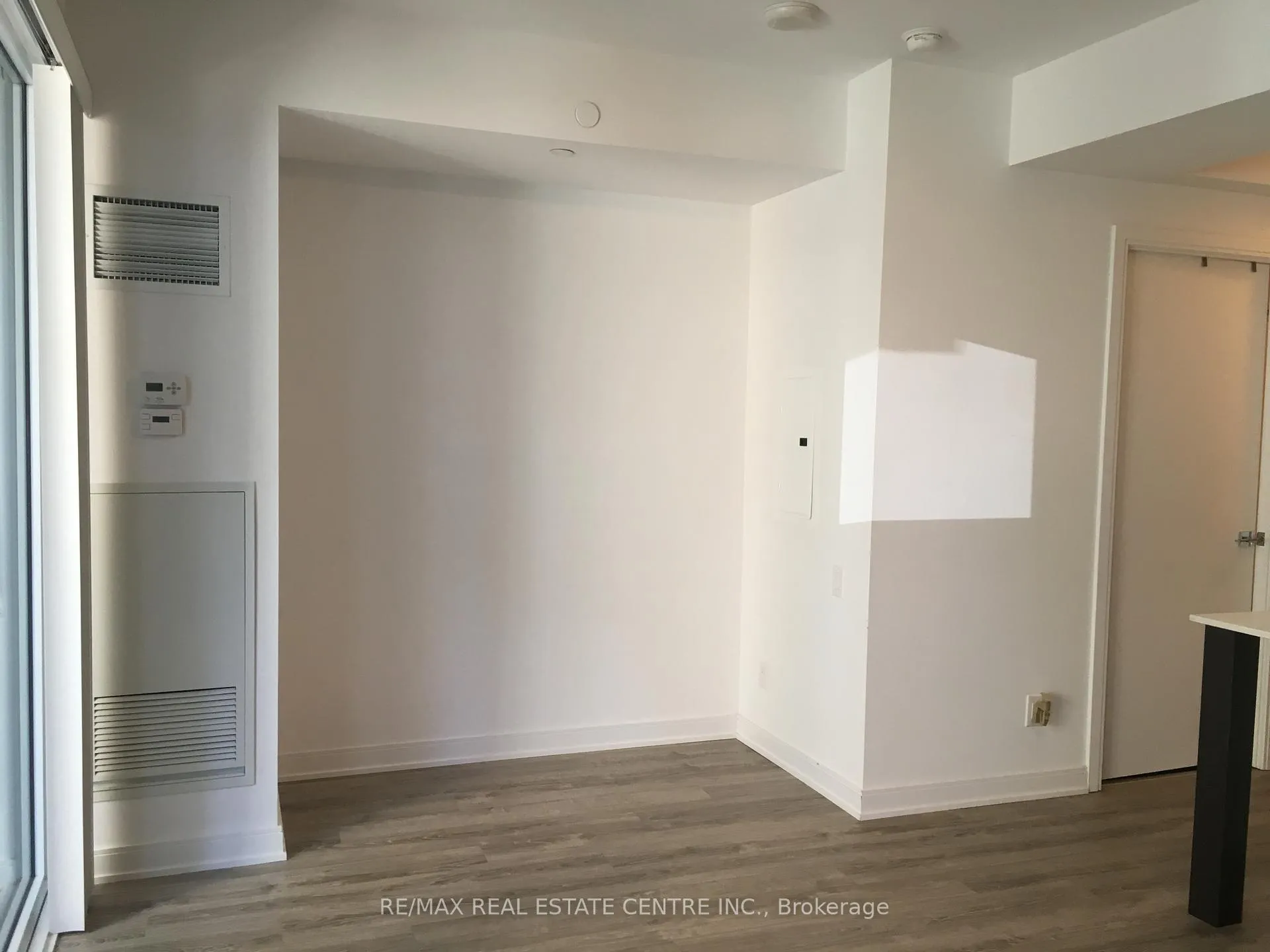 Photo 9 of Unit 3405, 42 Charles Street E, Toronto, Church-Yonge Corridor — HOMEH