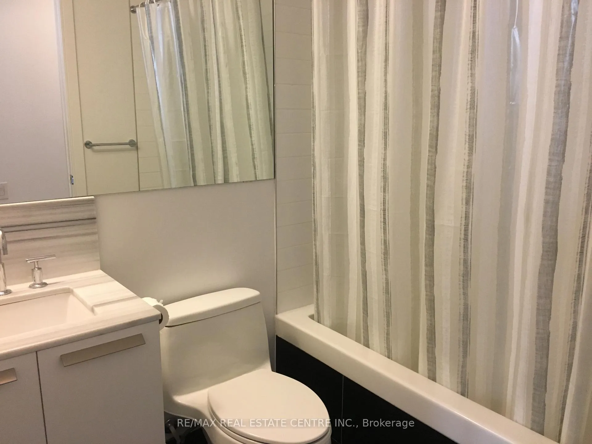 Photo 10 of Unit 3405, 42 Charles Street E, Toronto, Church-Yonge Corridor — HOMEH