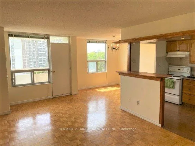 Front of Unit 1209, 20 Edgecliff Golfway