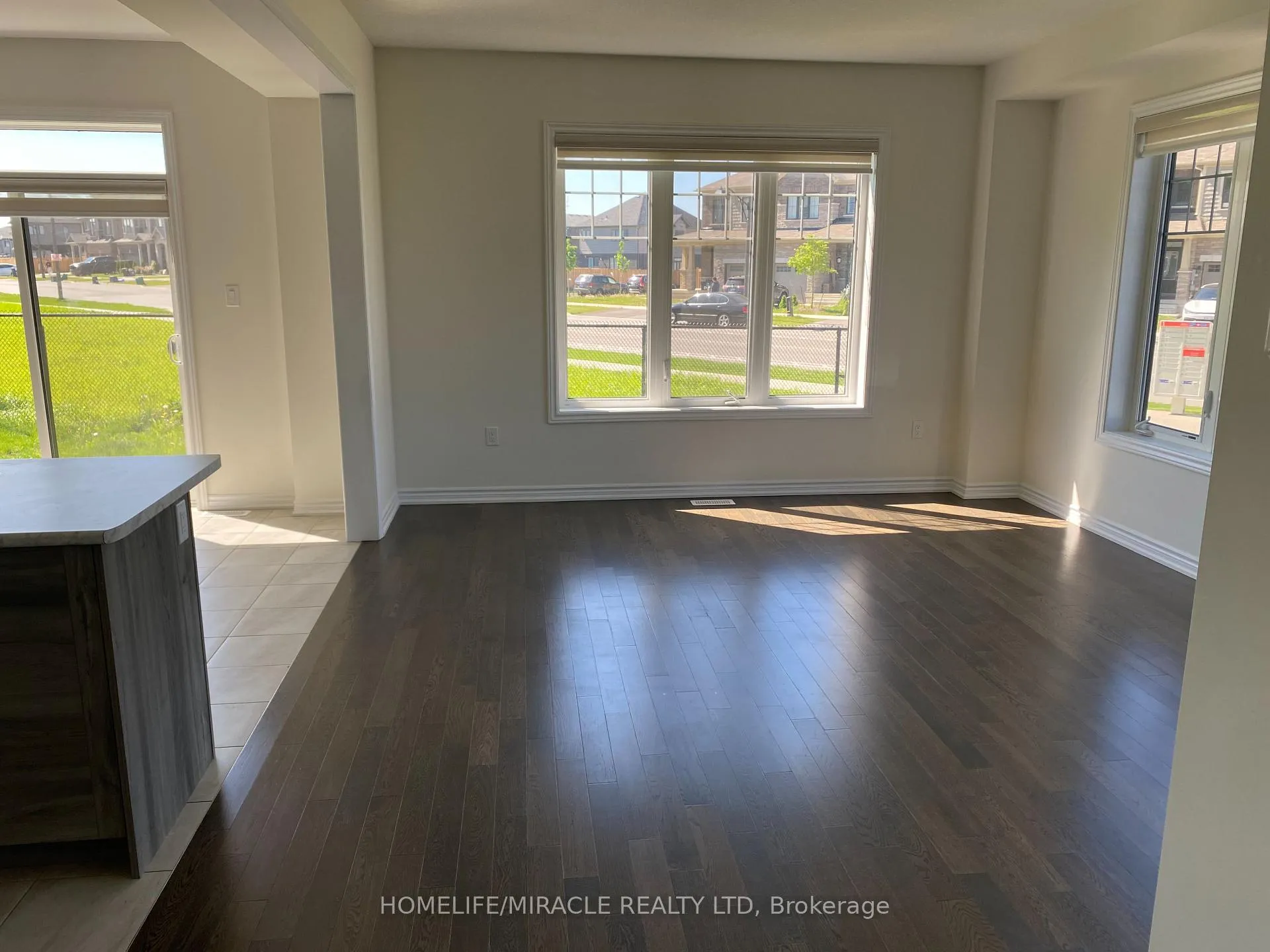 Photo 8 of 2 Cahill Drive, Brantford, Empire — HOMEH