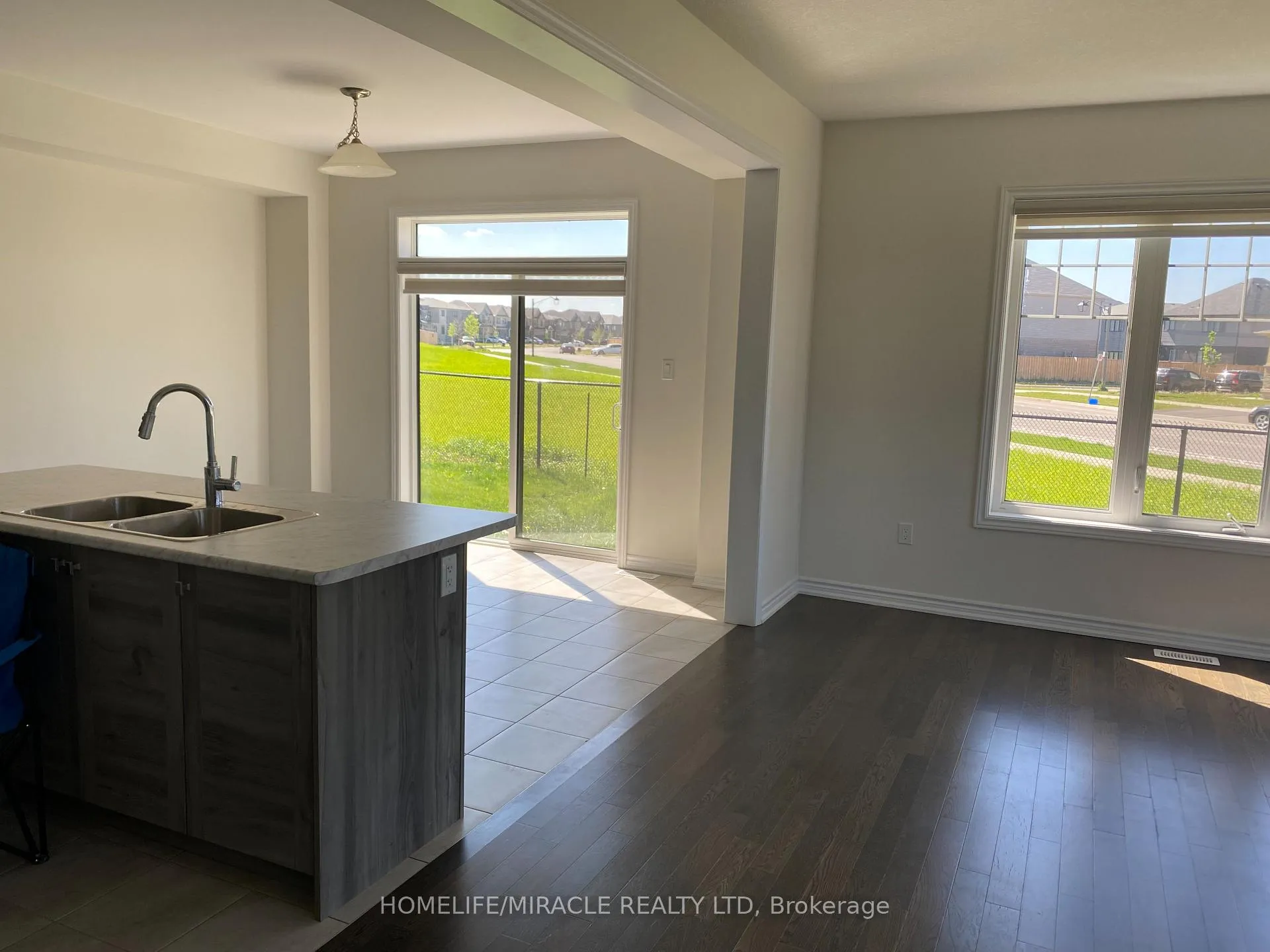 Photo 9 of 2 Cahill Drive, Brantford, Empire — HOMEH