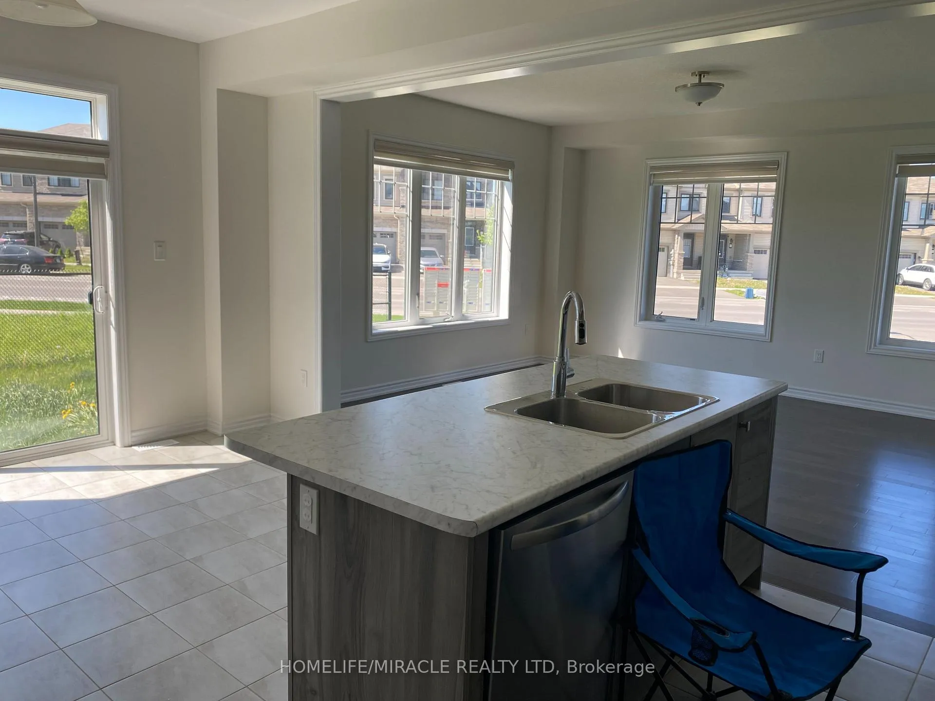 Photo 14 of 2 Cahill Drive, Brantford, Empire — HOMEH