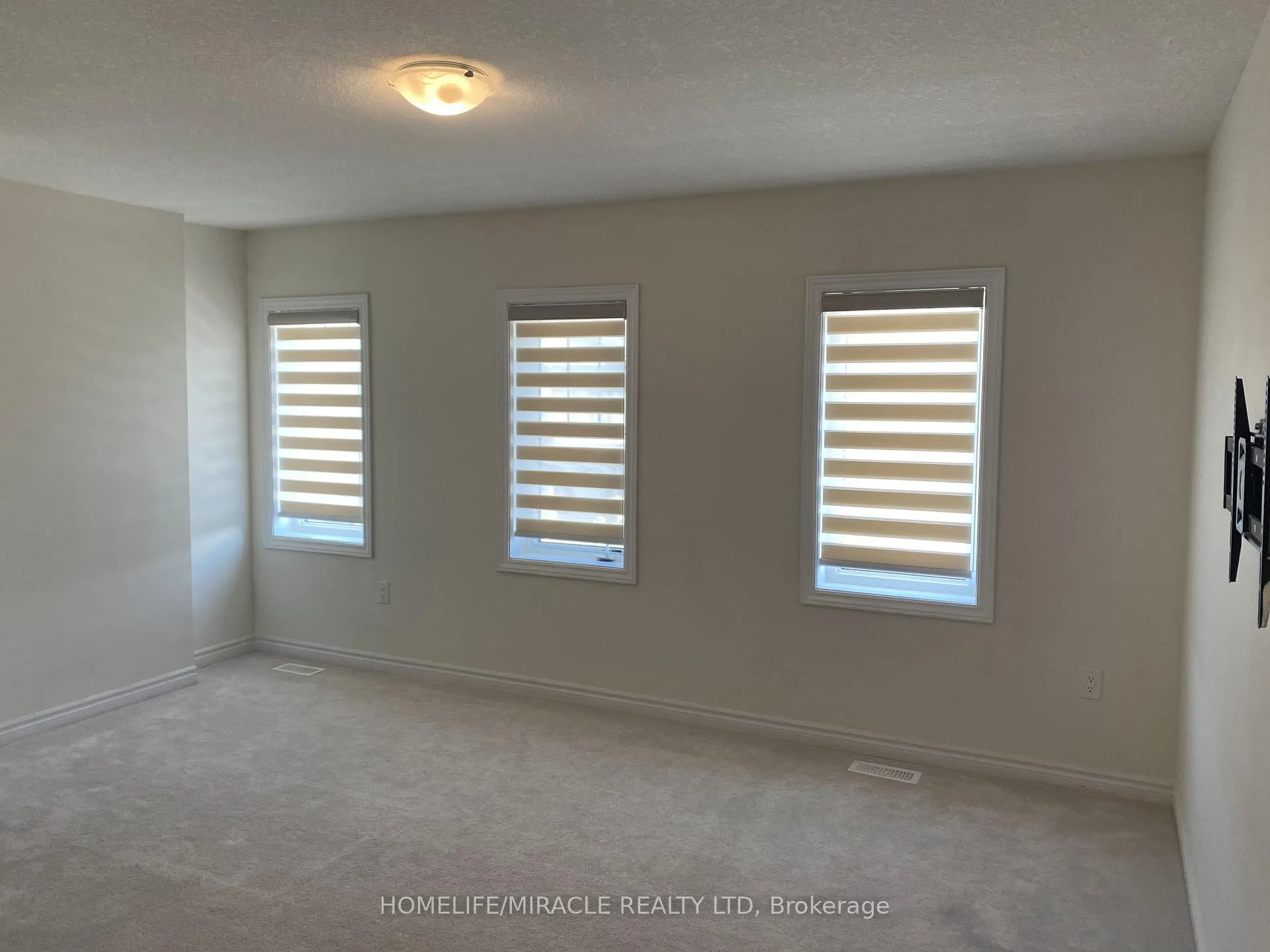 Photo 19 of 2 Cahill Drive, Brantford, Empire — HOMEH