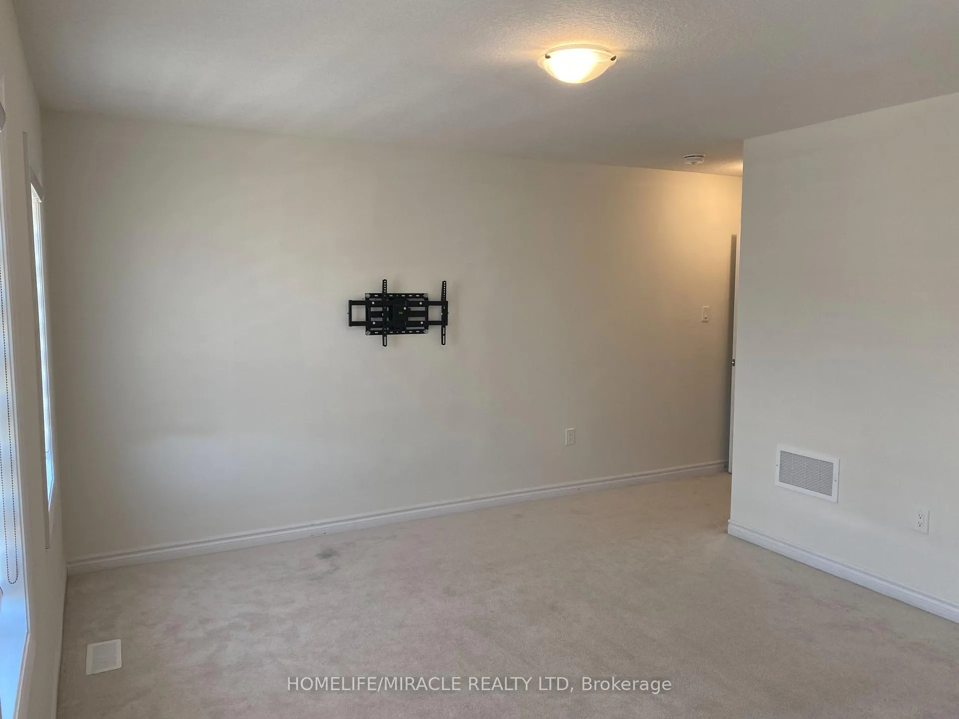 Photo 21 of 2 Cahill Drive, Brantford, Empire — HOMEH