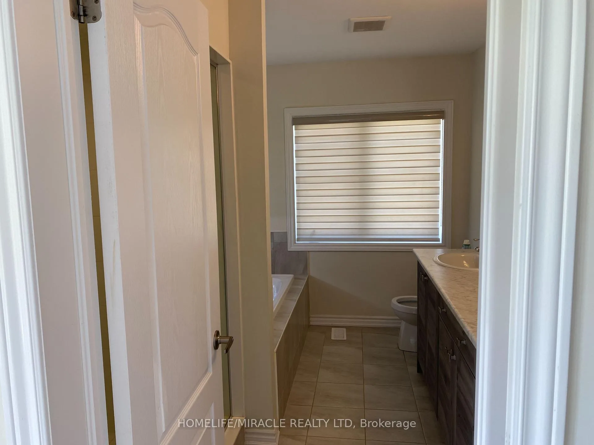 Photo 25 of 2 Cahill Drive, Brantford, Empire — HOMEH