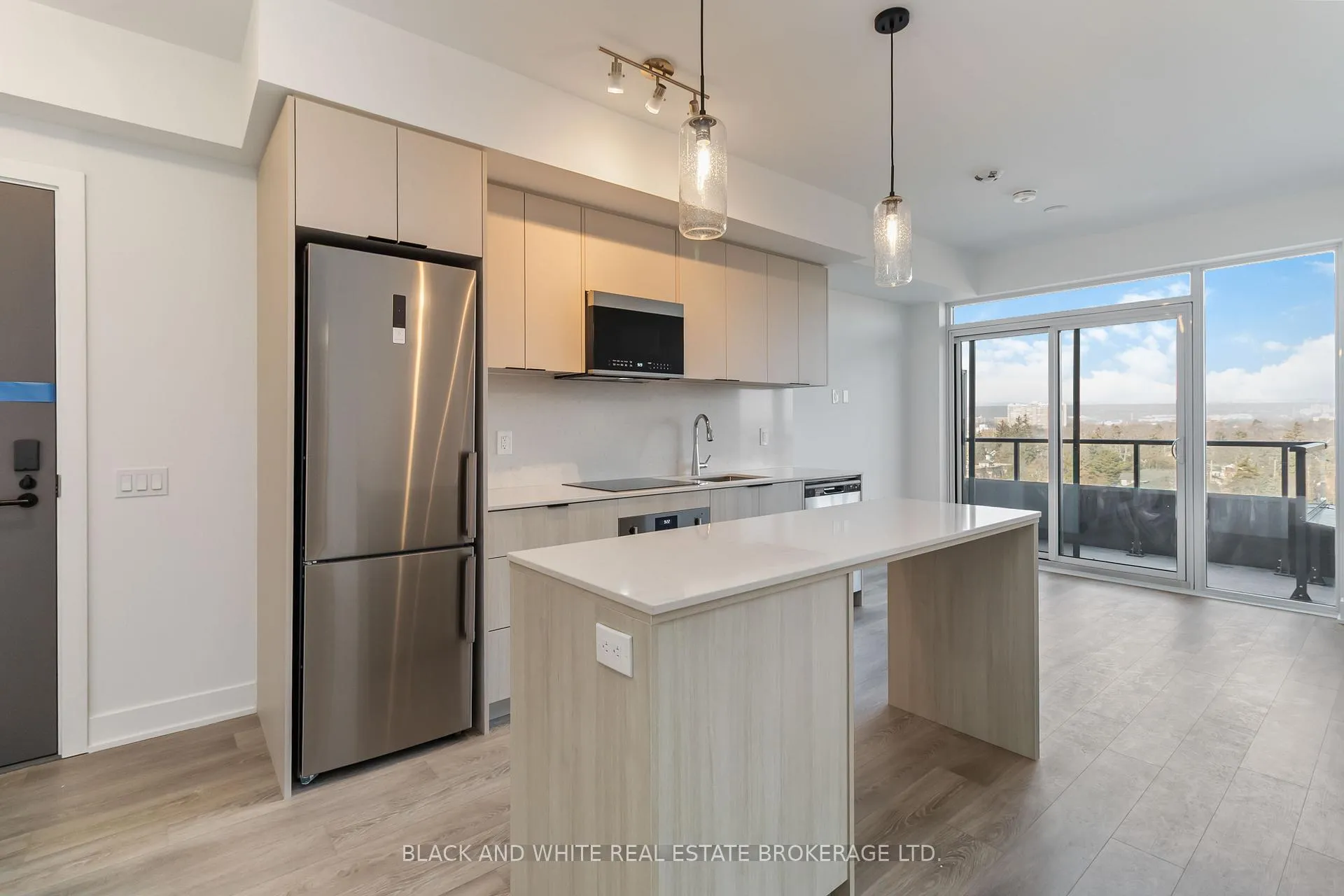 Photo 1 of Unit 912, 2088 James Street, Burlington, Brant — HOMEH