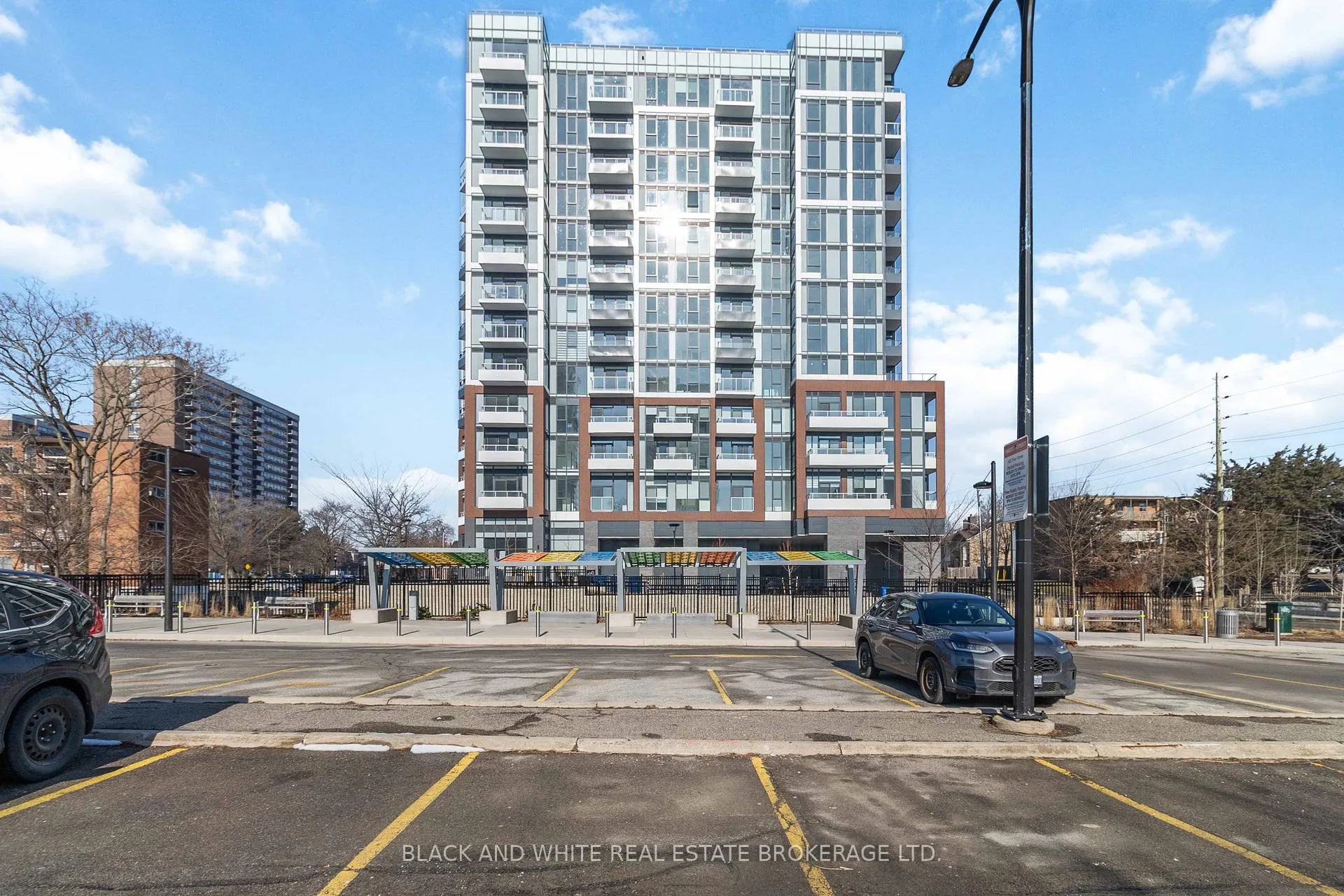 Photo 2 of Unit 912, 2088 James Street, Burlington, Brant — HOMEH