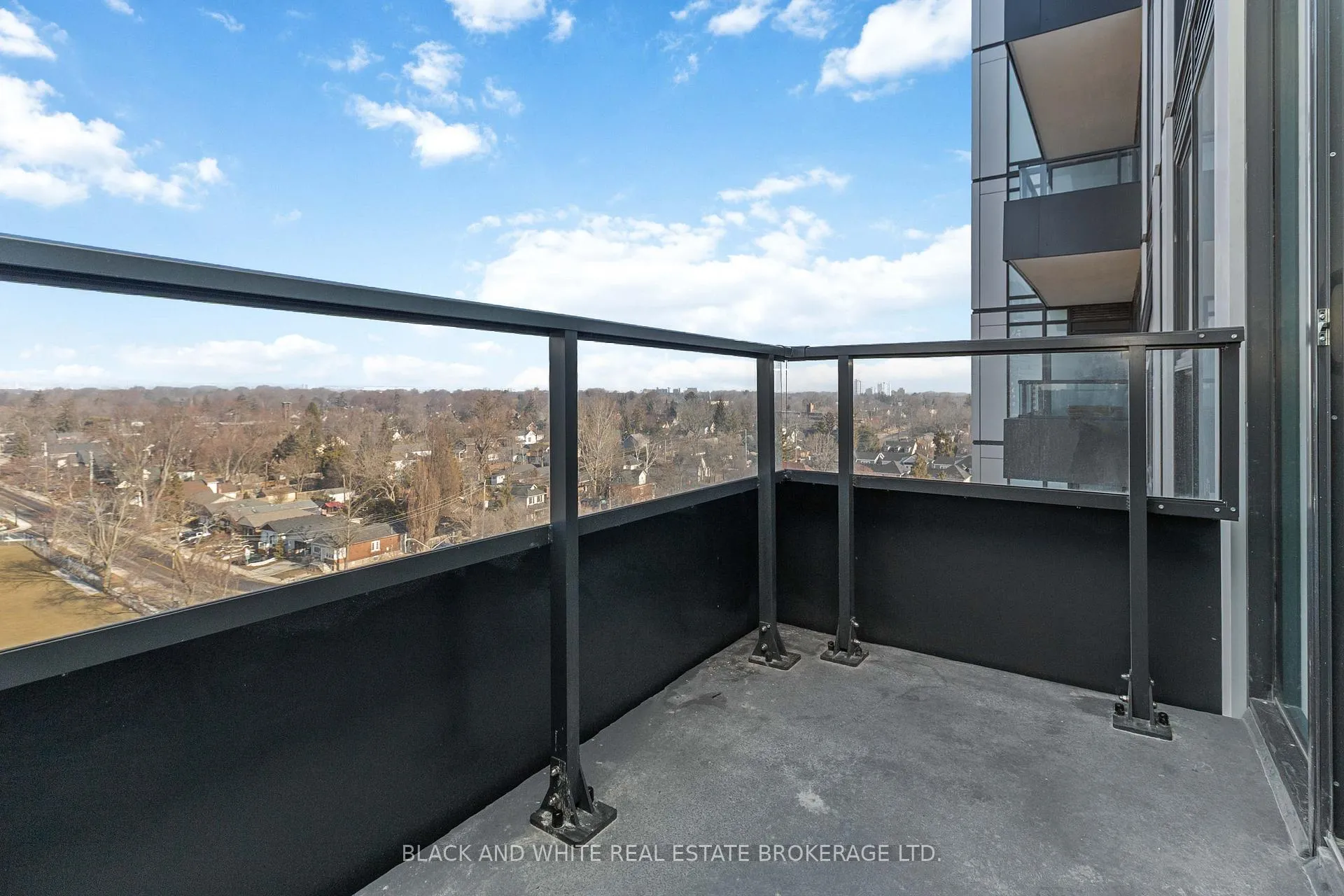 Photo 17 of Unit 912, 2088 James Street, Burlington, Brant — HOMEH