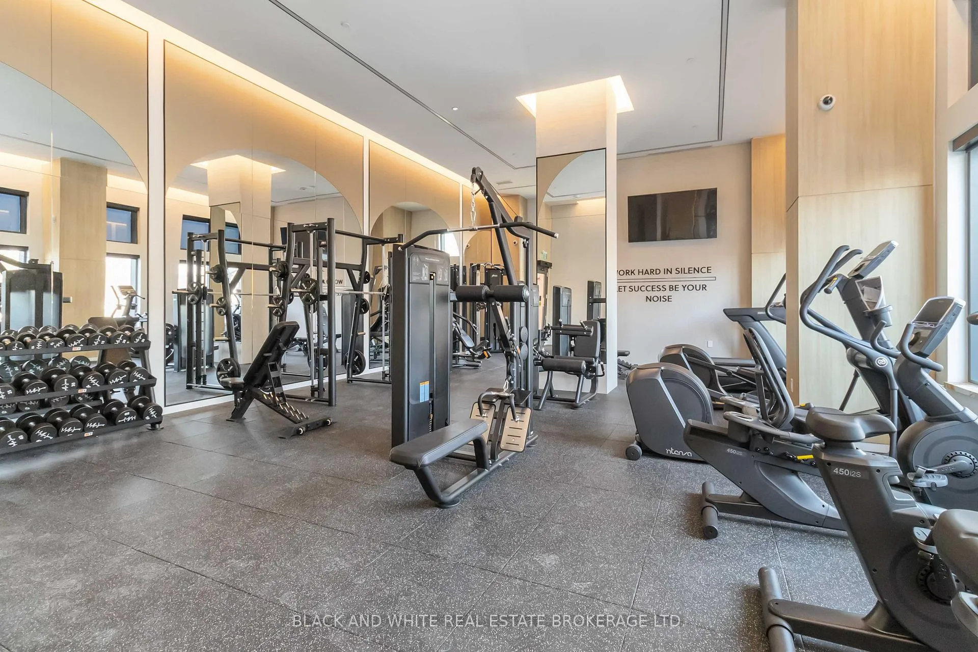 Photo 20 of Unit 912, 2088 James Street, Burlington, Brant — HOMEH
