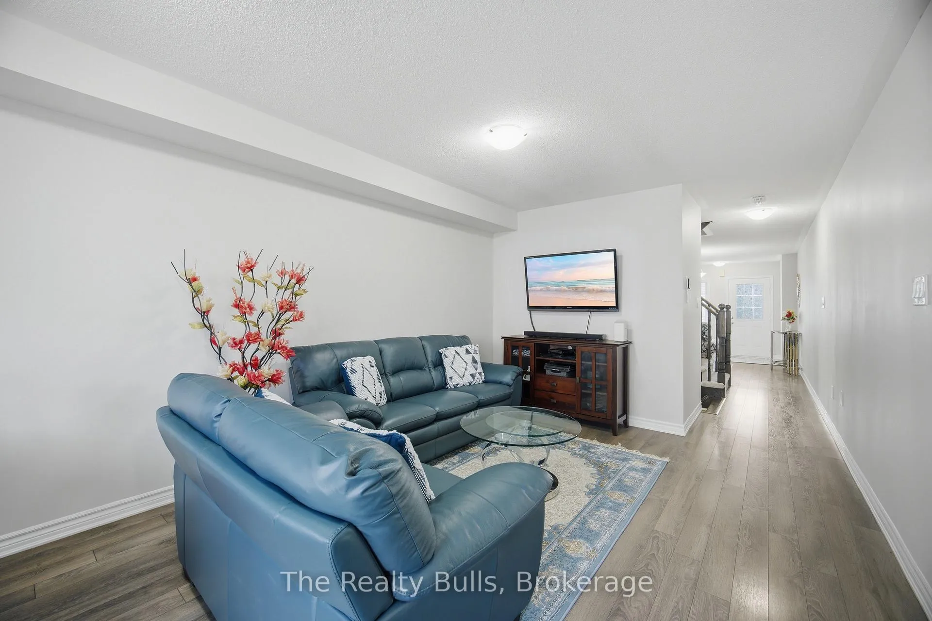 Photo 8 of 37 Lothbury Drive NW, Brampton, Northwest Brampton — HOMEH