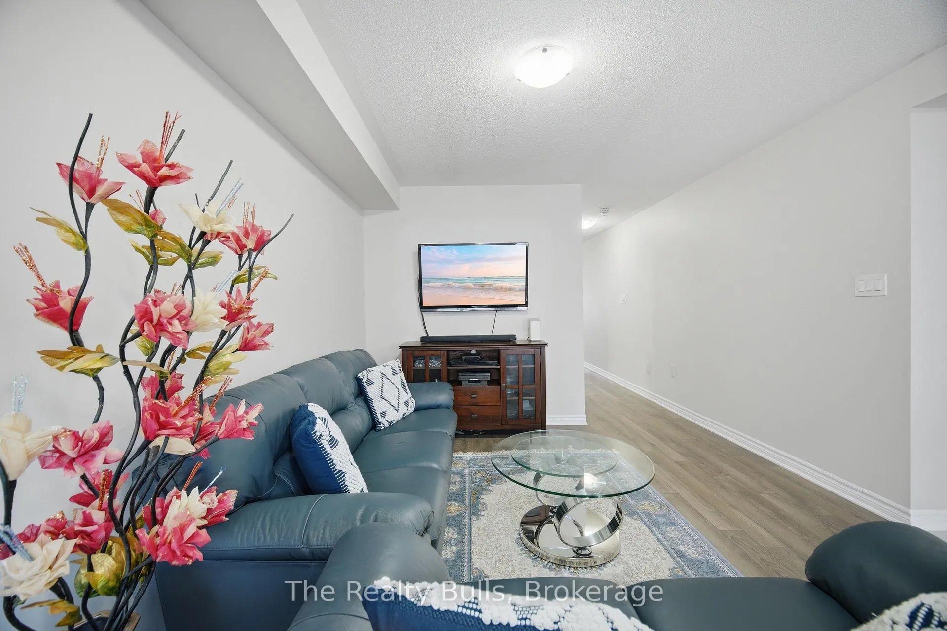 Photo 11 of 37 Lothbury Drive NW, Brampton, Northwest Brampton — HOMEH