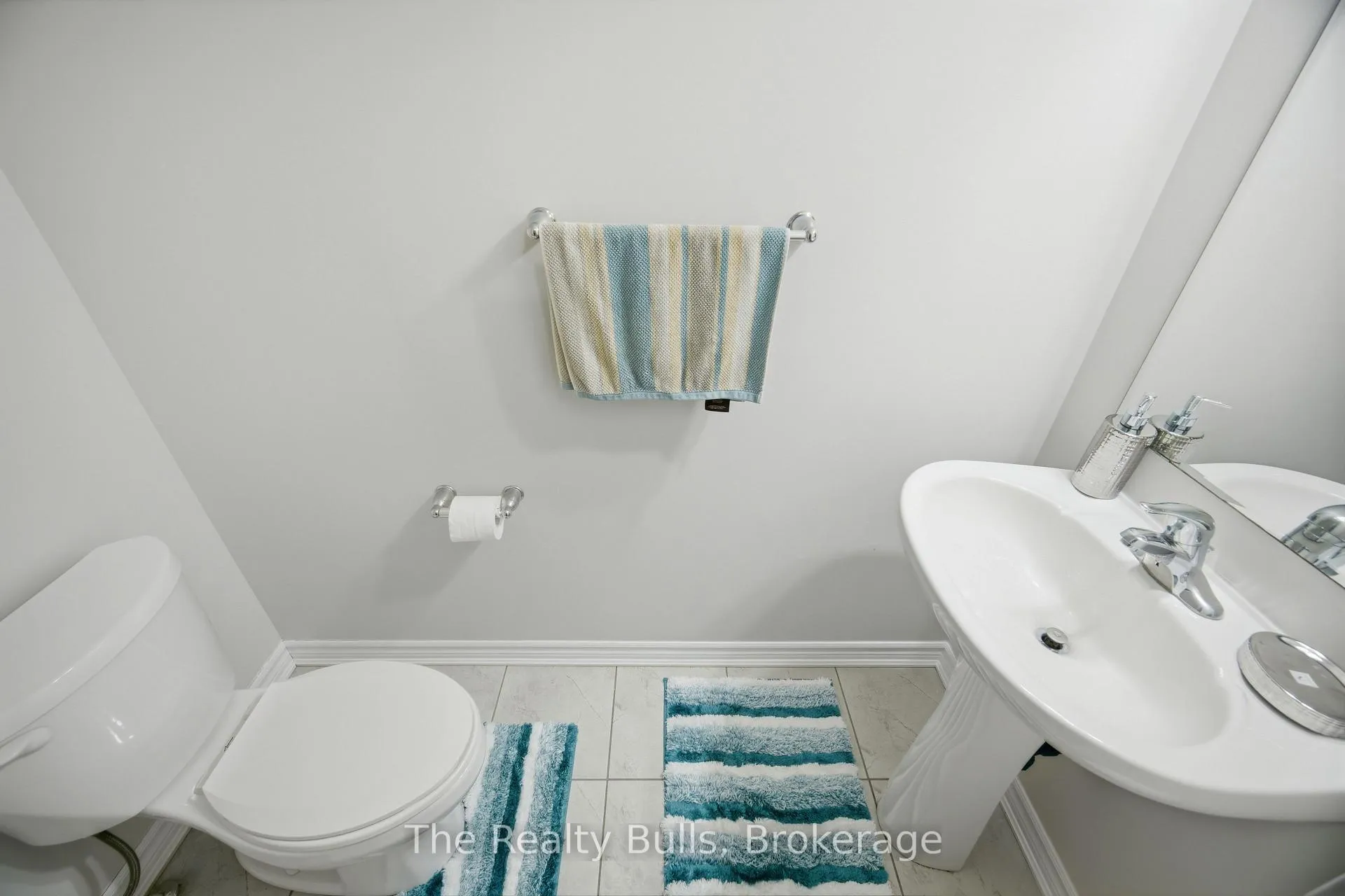 Photo 19 of 37 Lothbury Drive NW, Brampton, Northwest Brampton — HOMEH