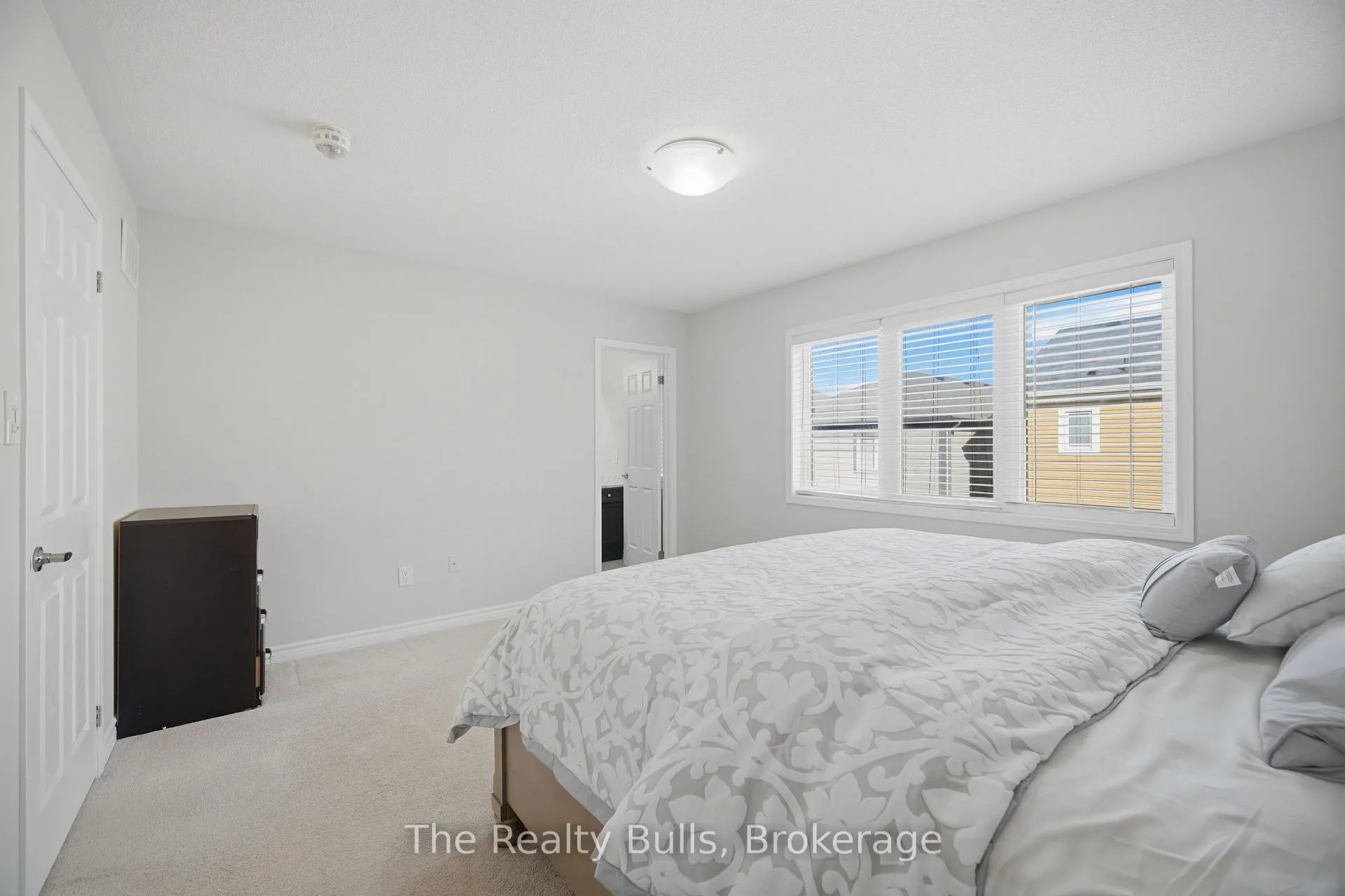 Photo 24 of 37 Lothbury Drive NW, Brampton, Northwest Brampton — HOMEH