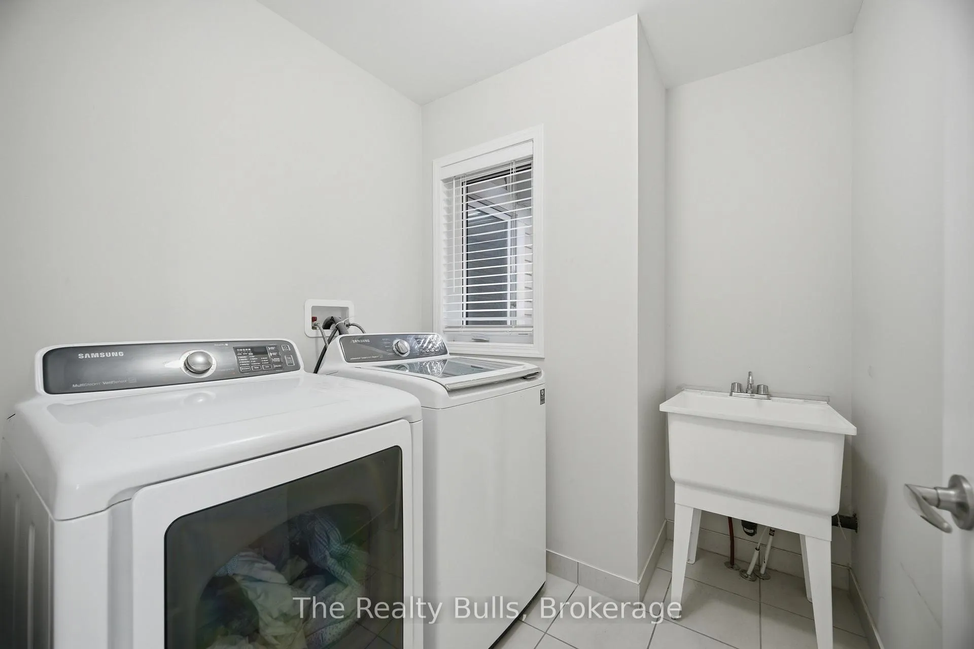 Photo 34 of 37 Lothbury Drive NW, Brampton, Northwest Brampton — HOMEH
