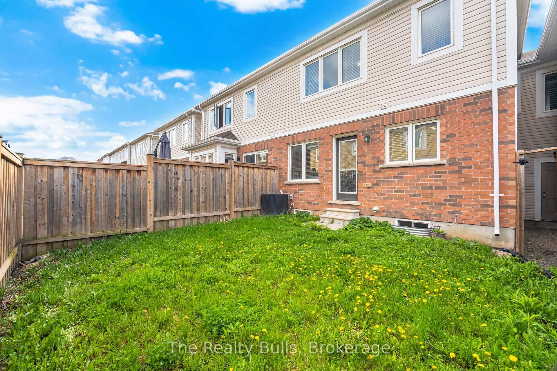 Photo 35 of 37 Lothbury Drive NW, Brampton, Northwest Brampton — HOMEH