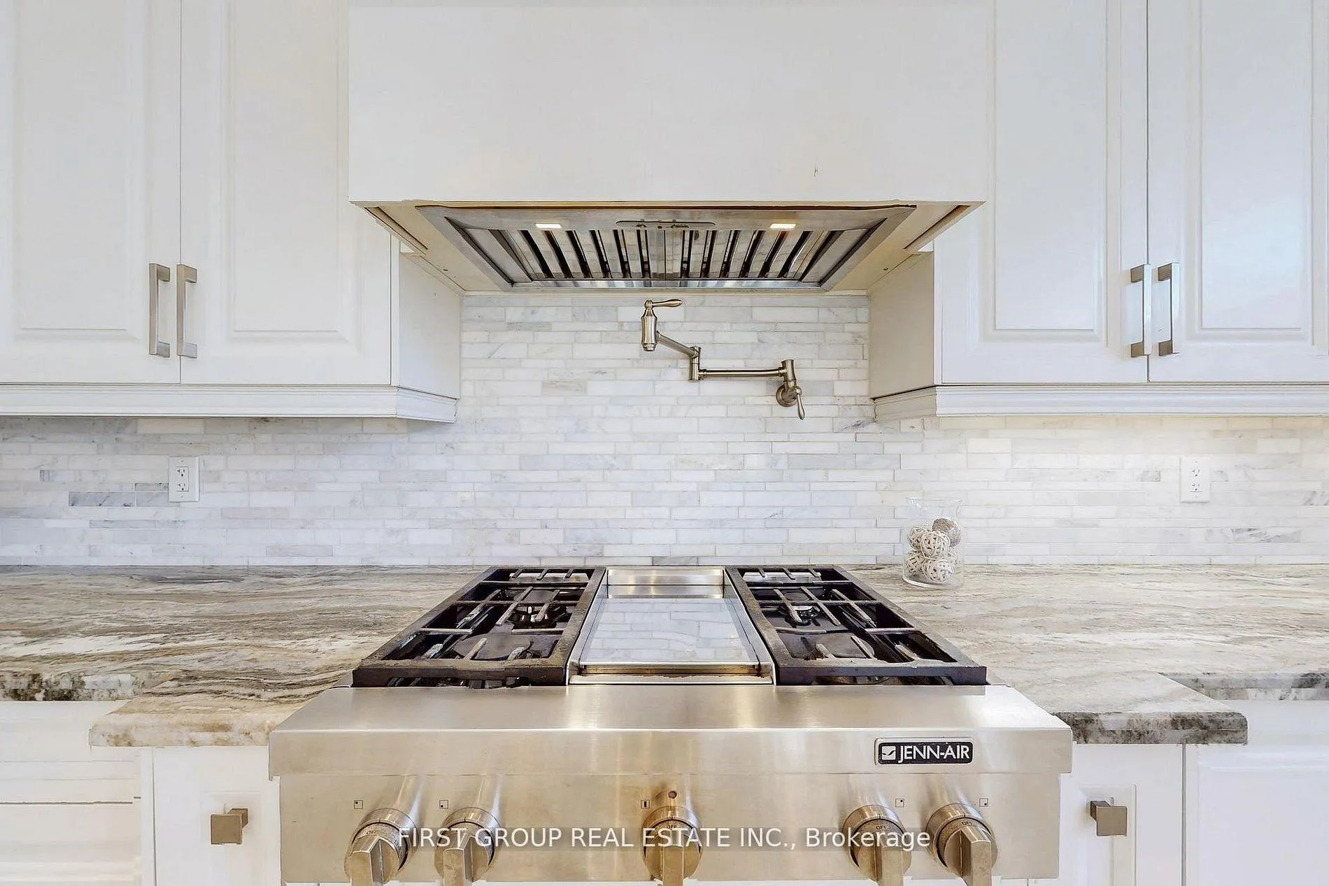 Photo 17 of 1834 Fairport Road, Pickering, Dunbarton — HOMEH