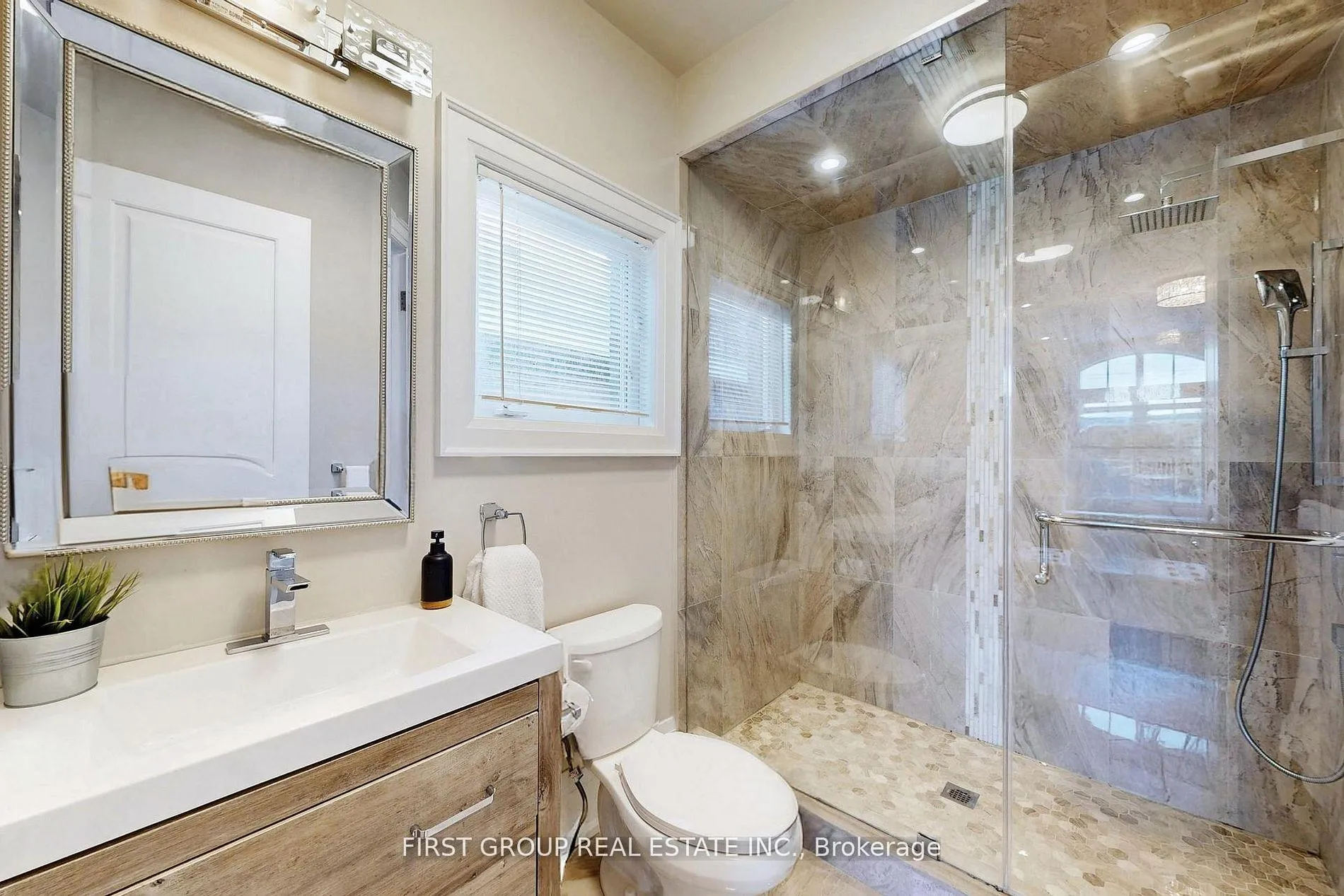 Photo 39 of 1834 Fairport Road, Pickering, Dunbarton — HOMEH