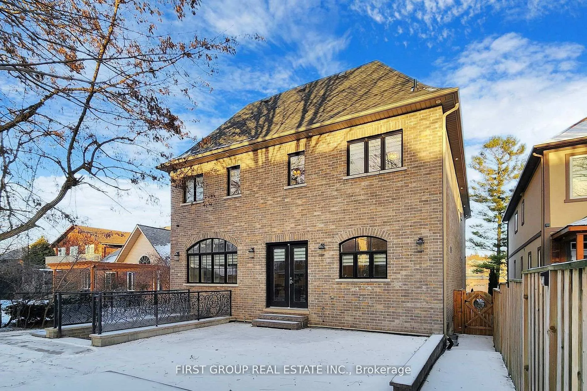 Photo 42 of 1834 Fairport Road, Pickering, Dunbarton — HOMEH