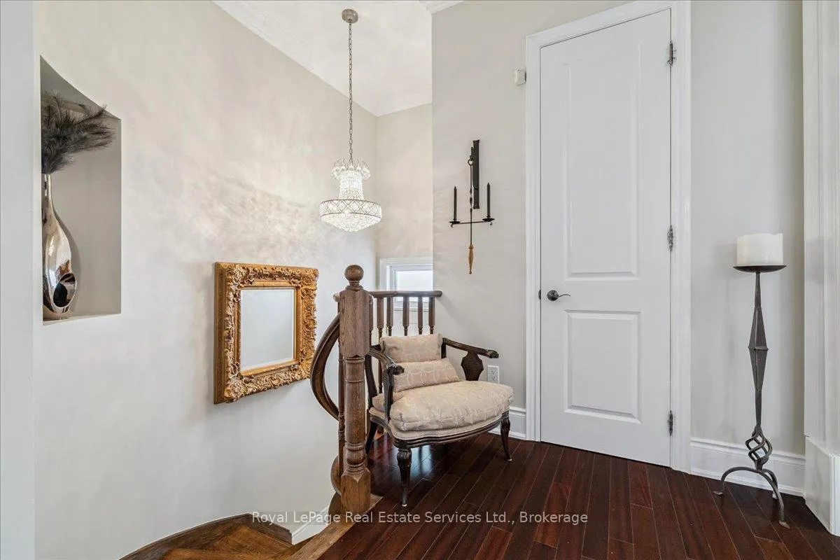 Photo 4 of Unit 3, 120 Bronte Road, Oakville, Bronte — HOMEH