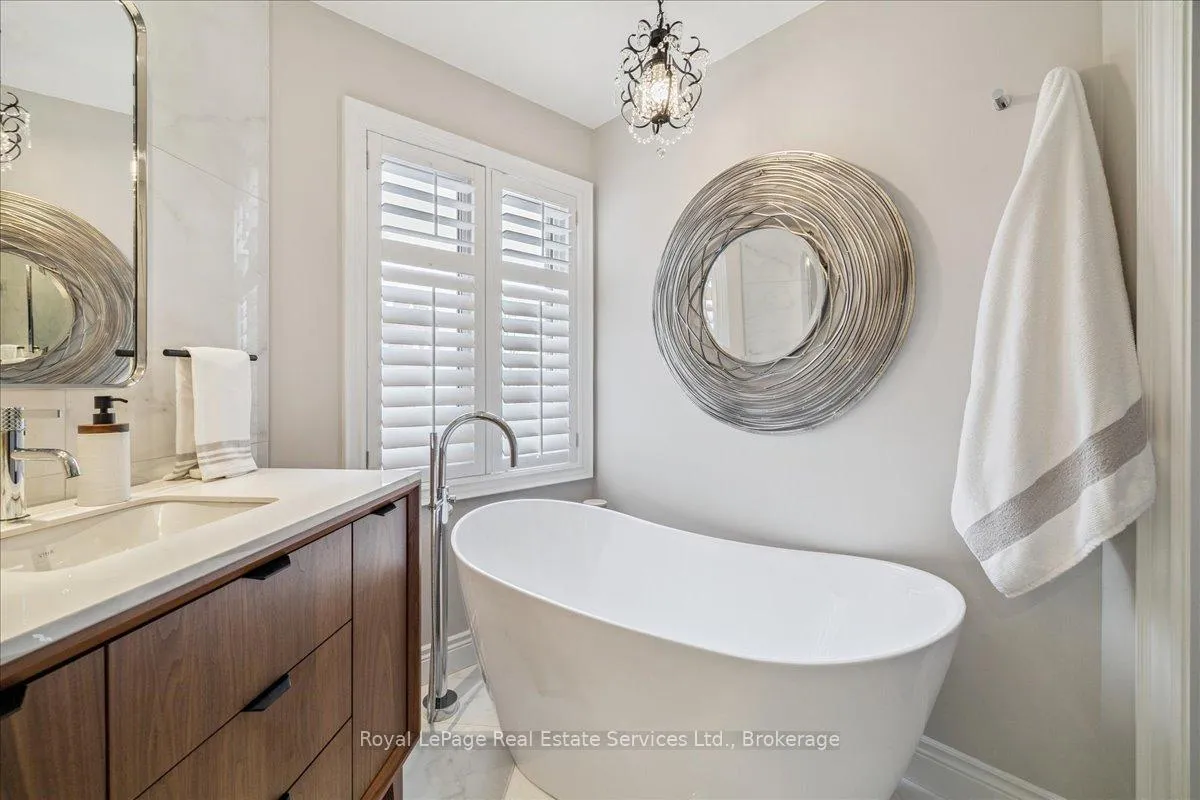 Photo 29 of Unit 3, 120 Bronte Road, Oakville, Bronte — HOMEH