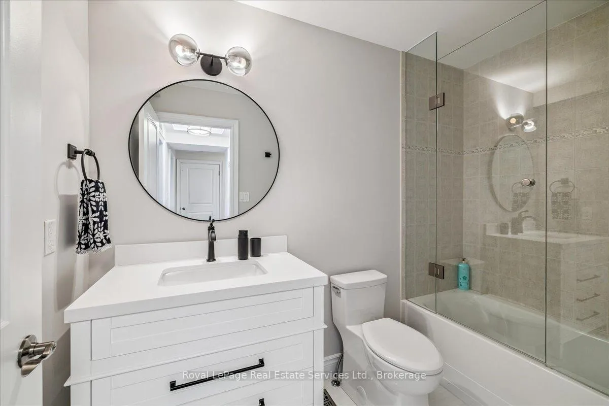 Photo 33 of Unit 3, 120 Bronte Road, Oakville, Bronte — HOMEH