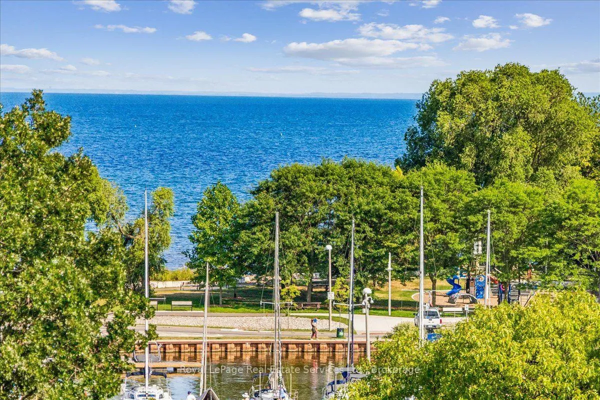 Photo 18 of Unit 3, 120 Bronte Road, Oakville, Bronte — HOMEH