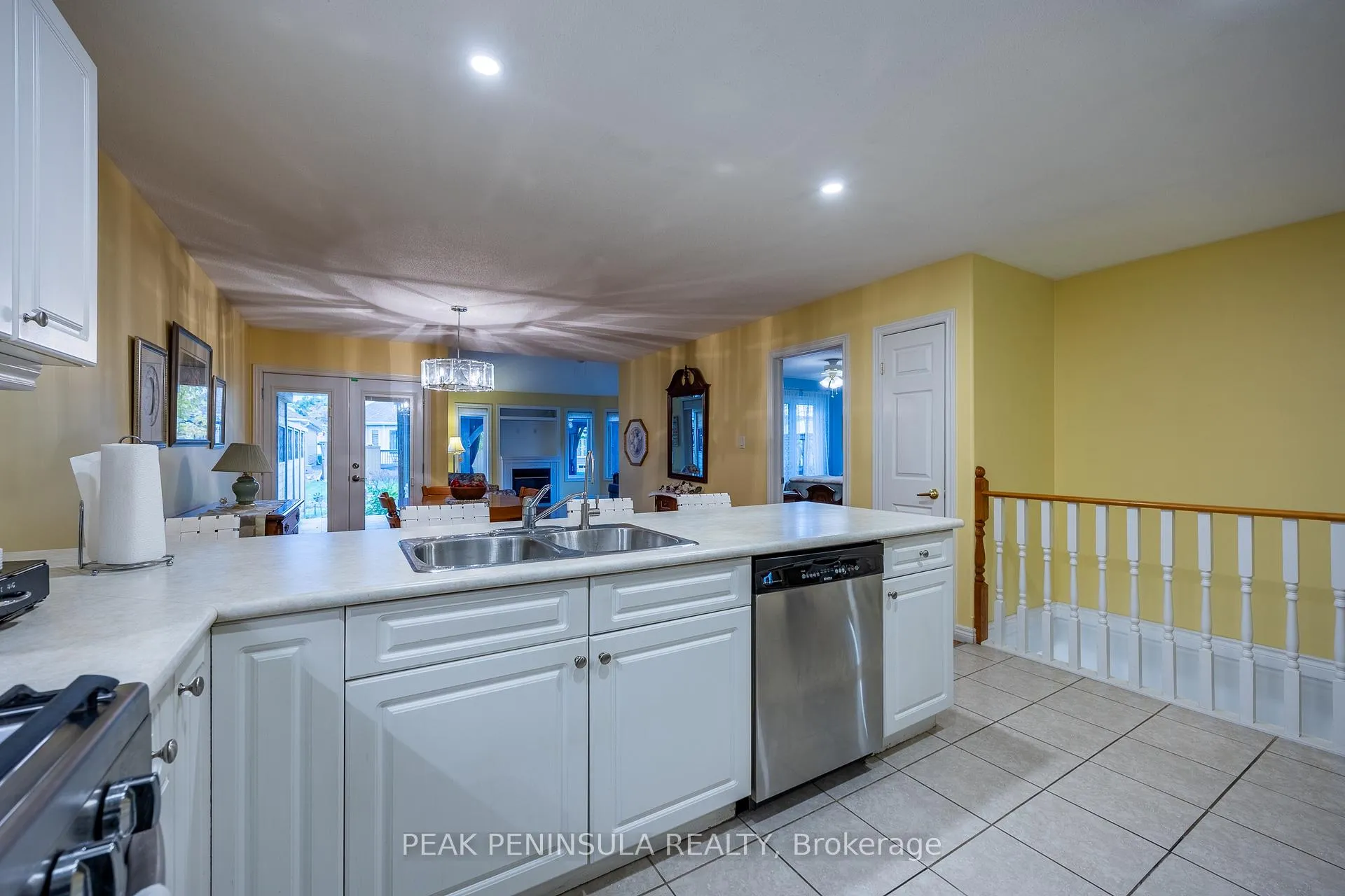 Photo 3 of 105 Balsam Trail, Norfolk, Port Rowan — HOMEH