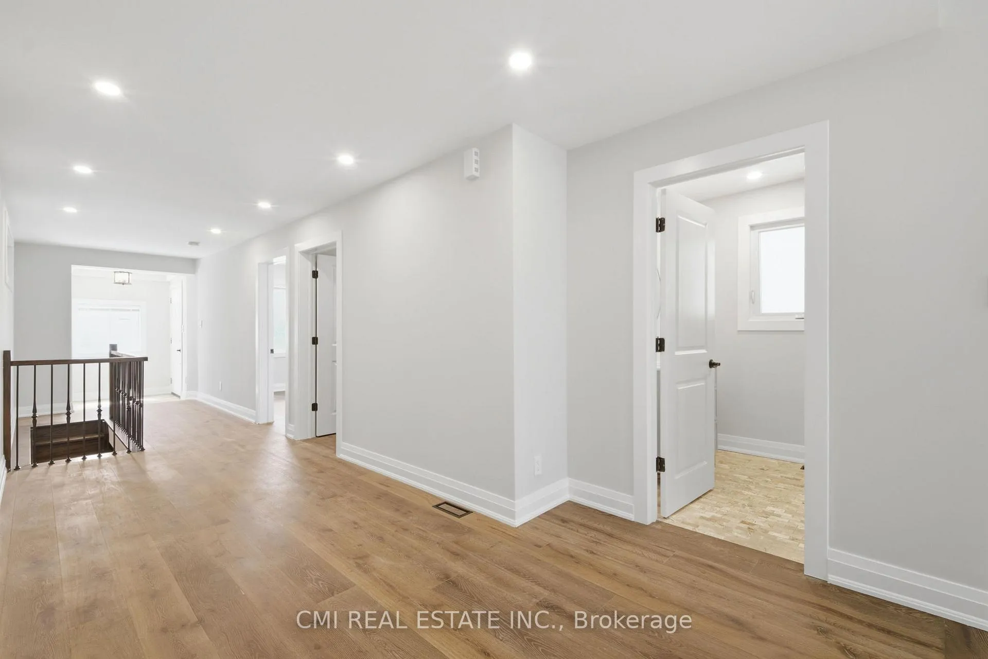 Photo 7 of 120 Northland Avenue, Toronto, Rockcliffe-Smythe — HOMEH