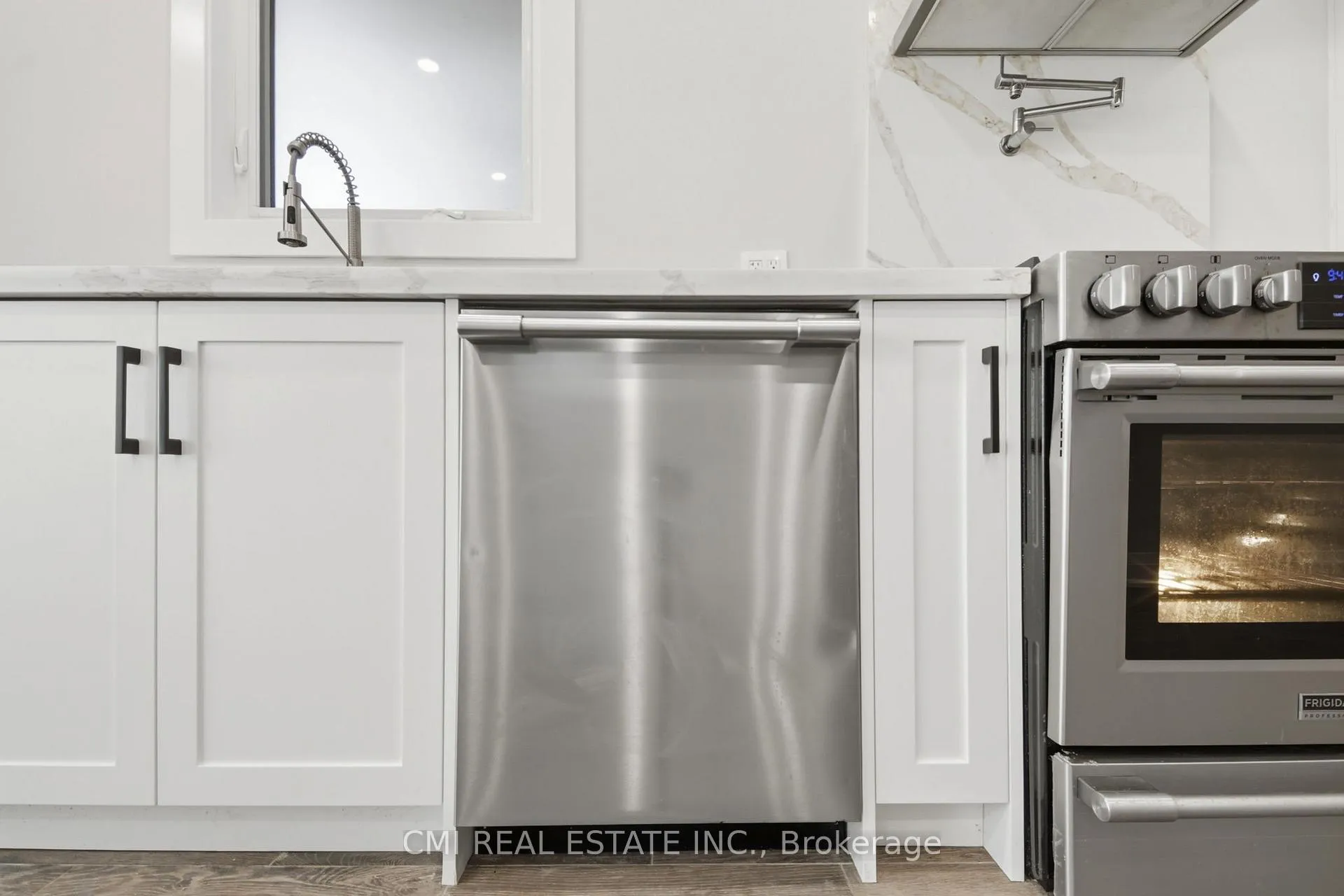 Photo 11 of 120 Northland Avenue, Toronto, Rockcliffe-Smythe — HOMEH