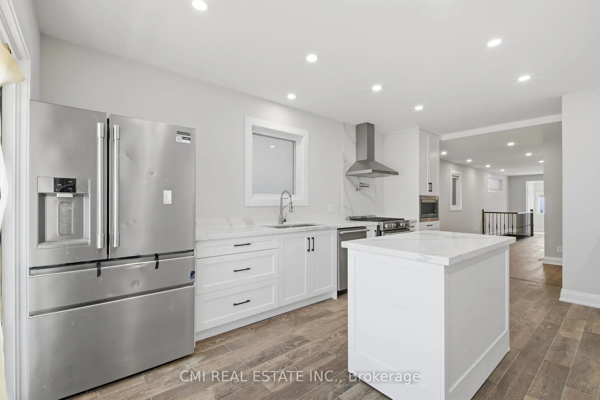 Photo 13 of 120 Northland Avenue, Toronto, Rockcliffe-Smythe — HOMEH